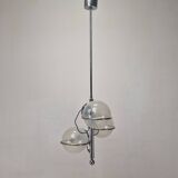 Lampe italienne chromée à trois globes en verre opalin – années 1970