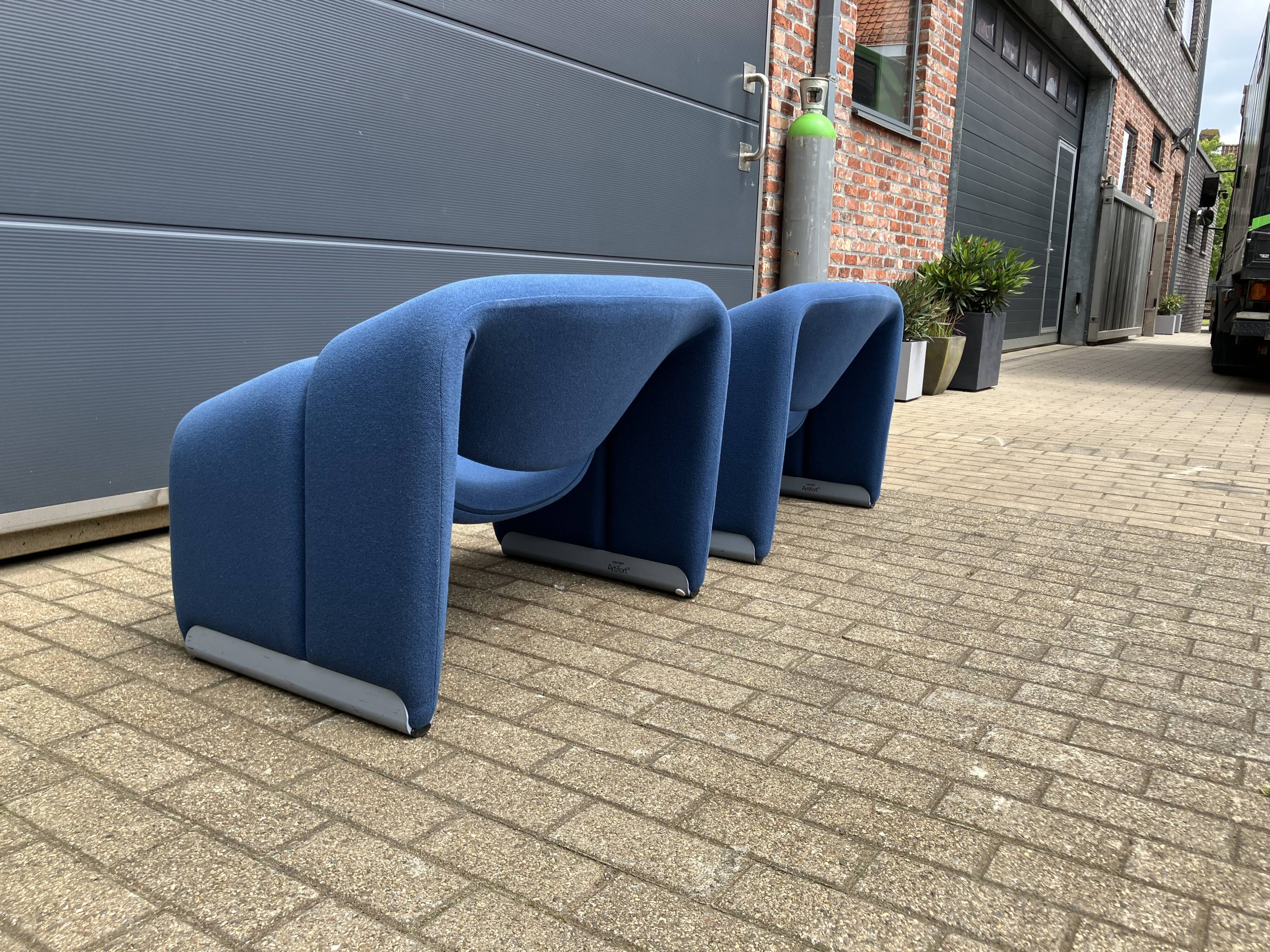 2x Artifort Groovy F598 (M-chair) blue, perfect state! Pierre Paulin
