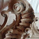 Old wood decoration, pediment, shell