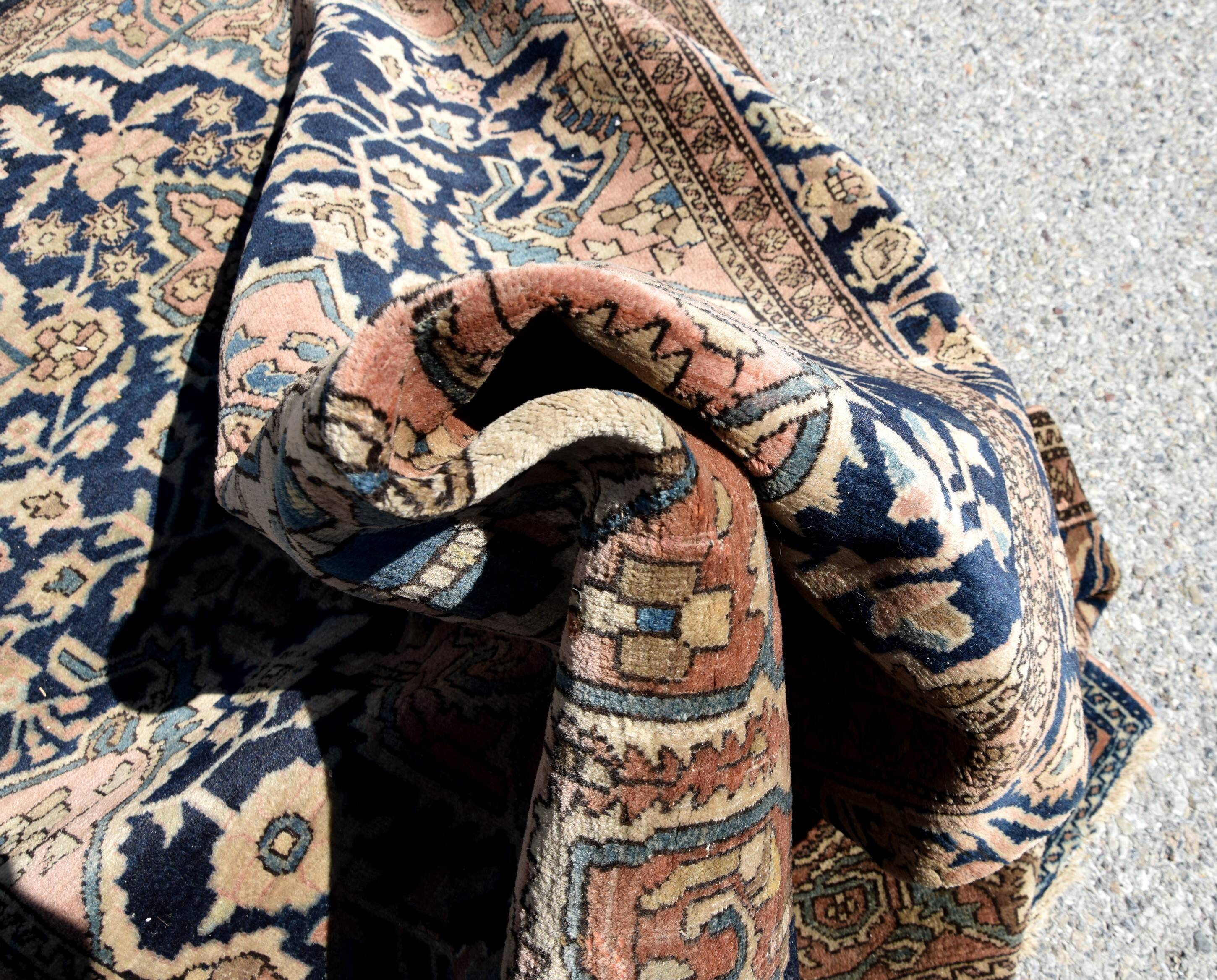 Ancient Iranian Oriental rug Sarouk 128x209 Metres