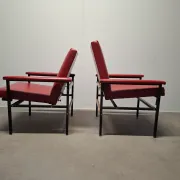 Ensemble de 3 fauteuils rouges de style mid-century moderne, Tchécoslovaquie, années 1970.