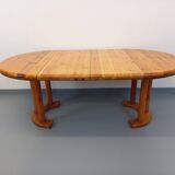 Vintage Scandinavian round dining table by Rainer Daumiller in pine from the 1960s.
