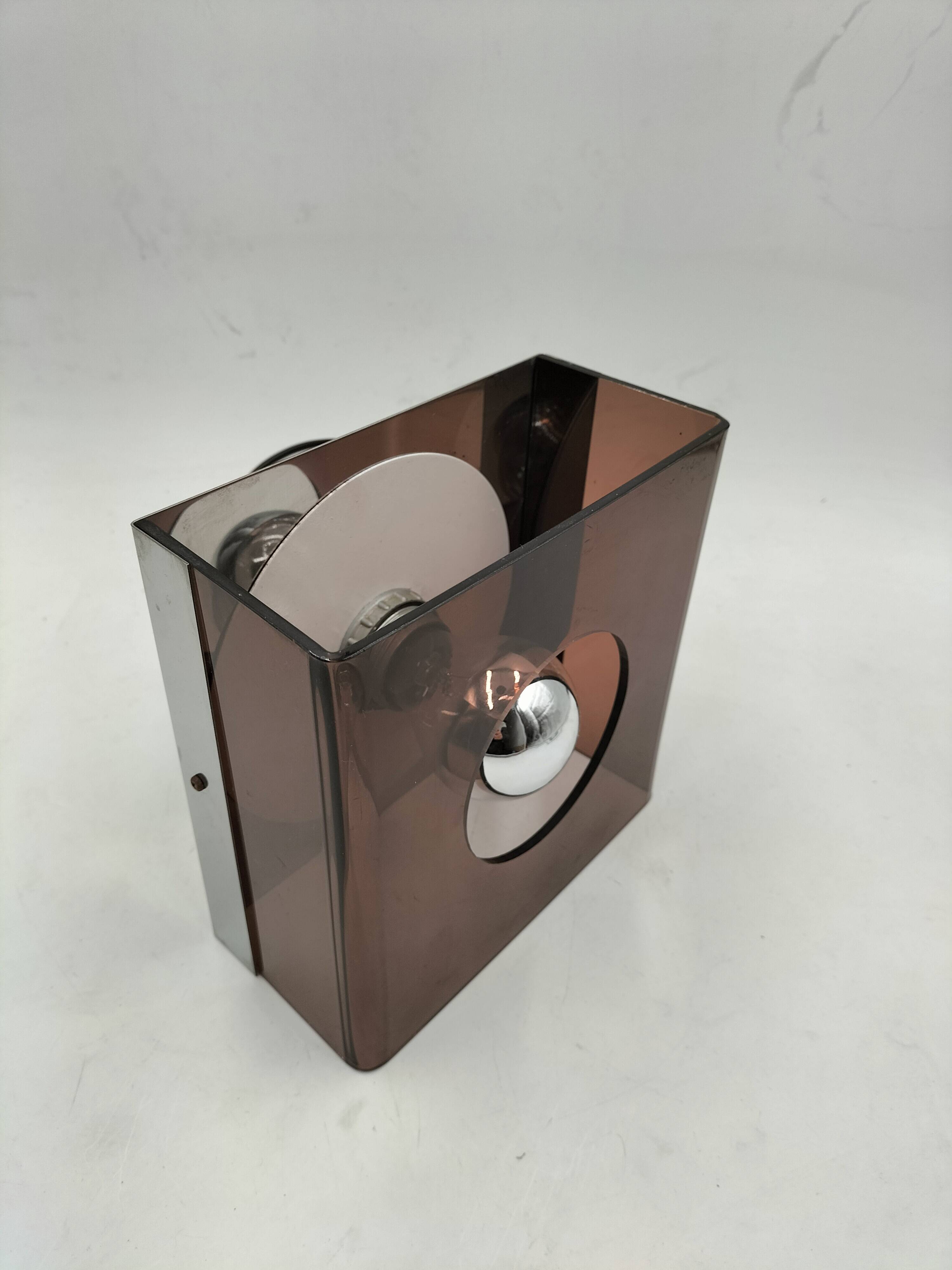 “Disco” wall lamp by Jocelyne Trocmé