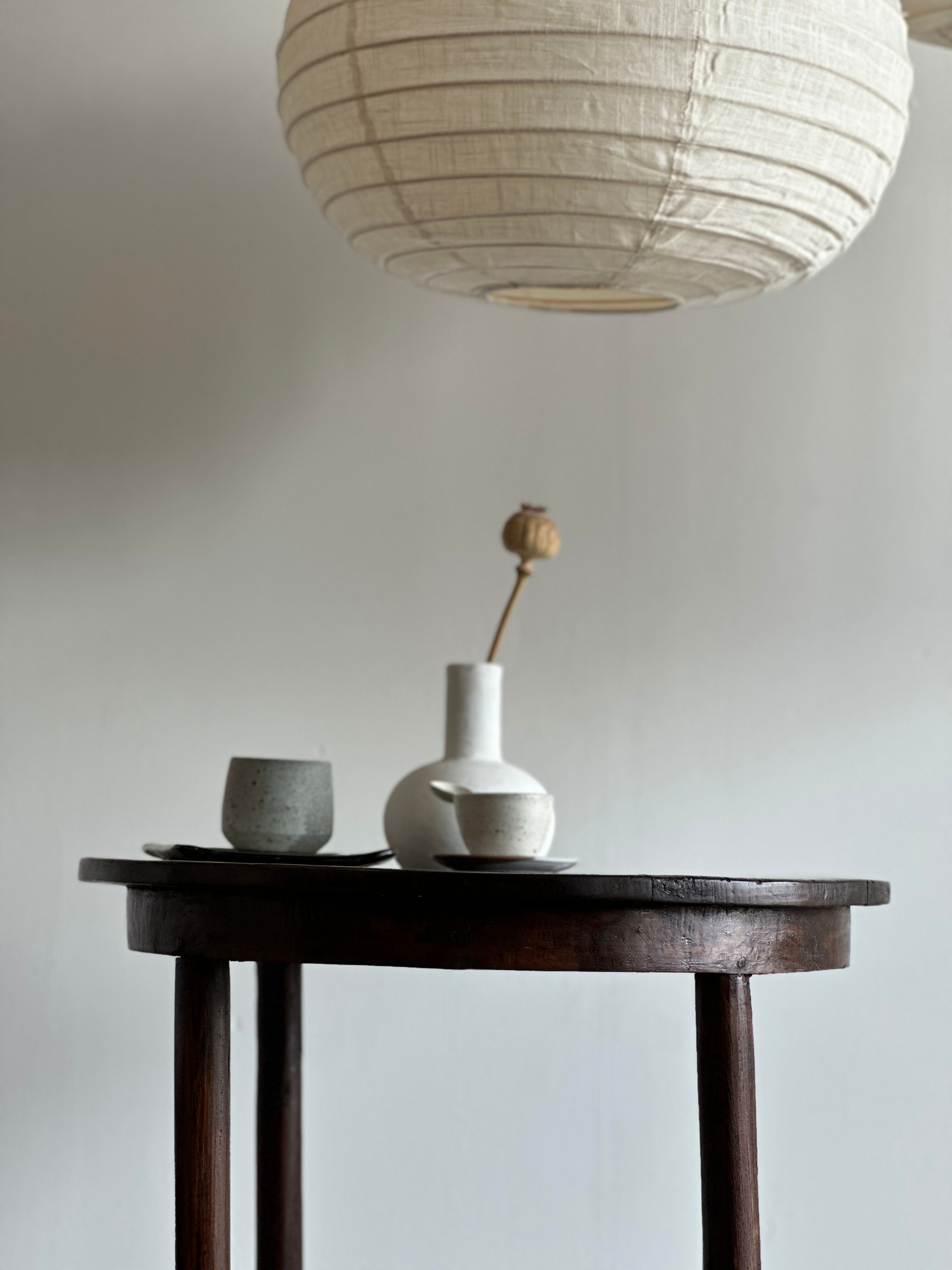 Suspension in rattan and natural japanese linen in the shape of a drop