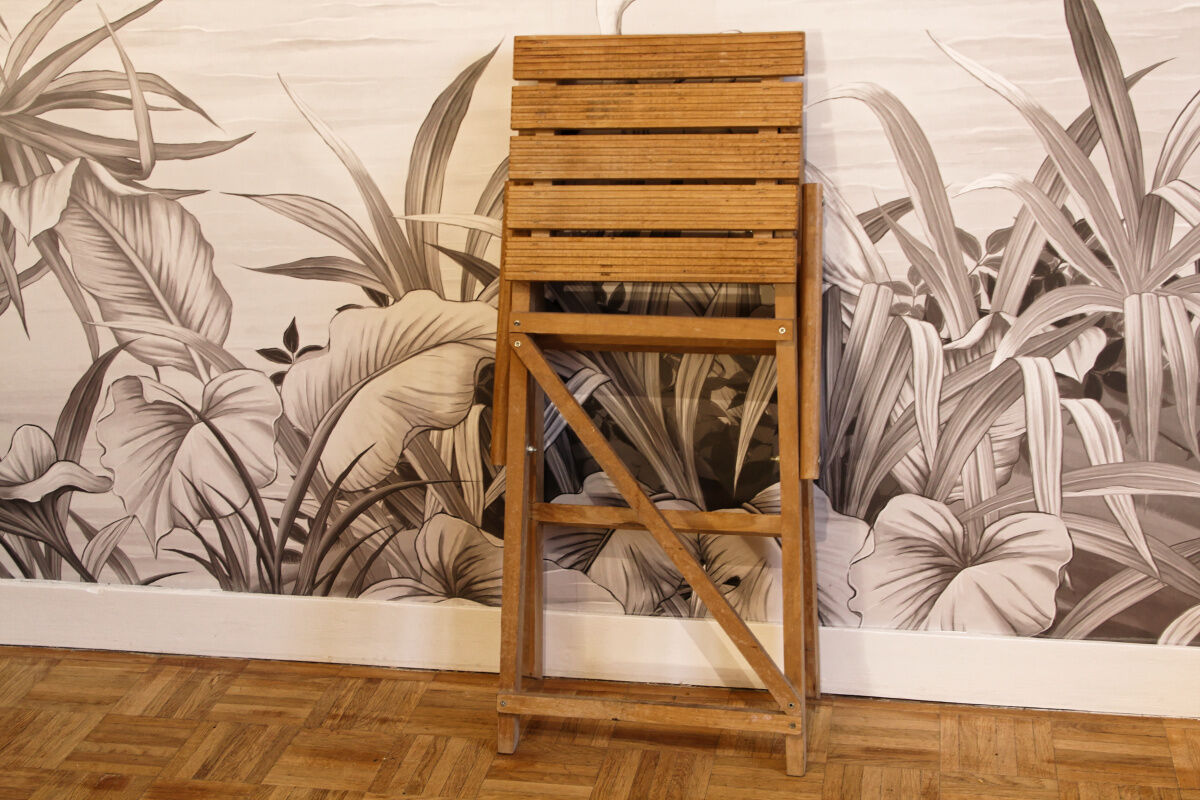 Folding wooden stepladder