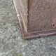 Table en marbre rouge