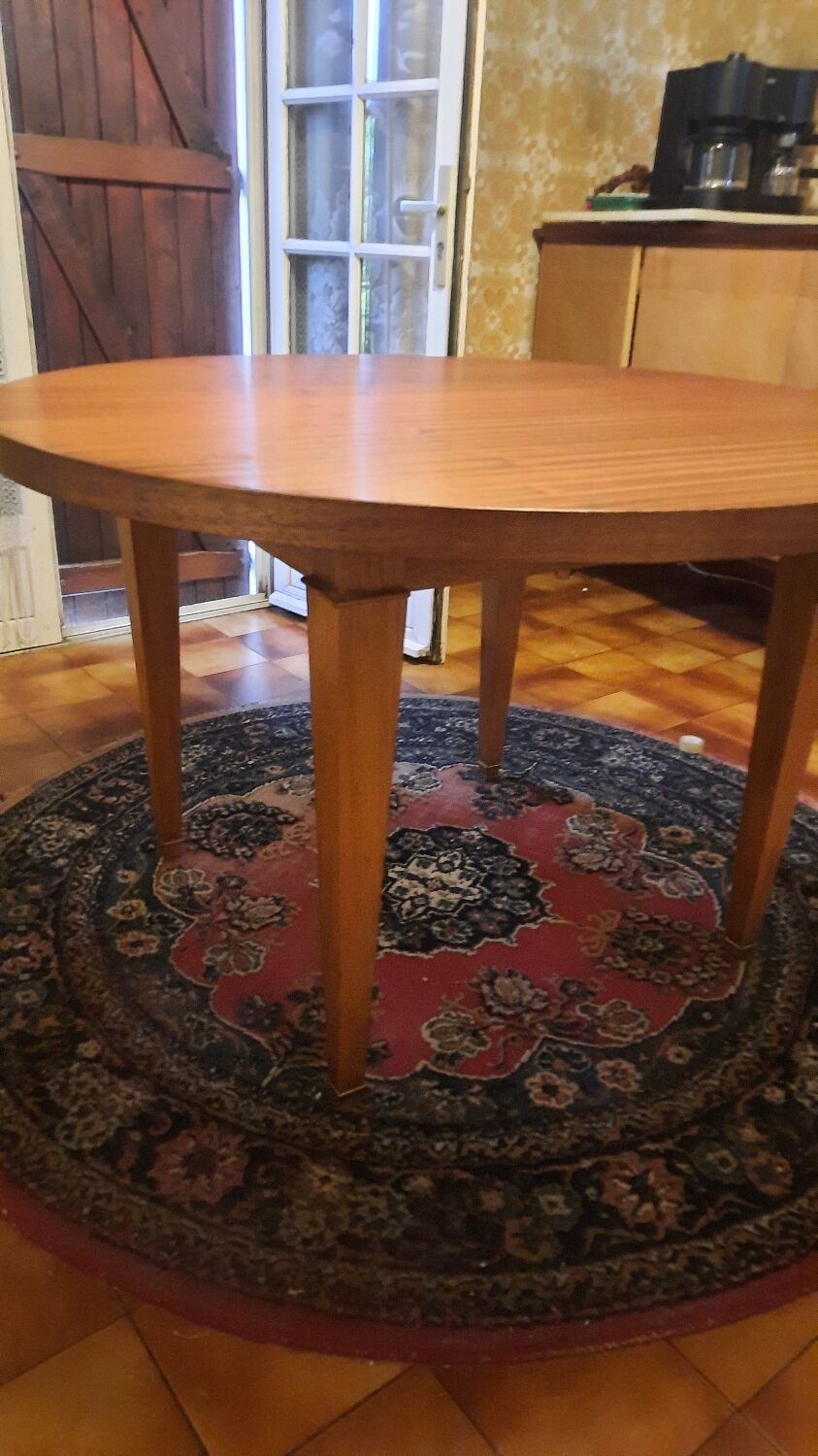 Scandinavian table