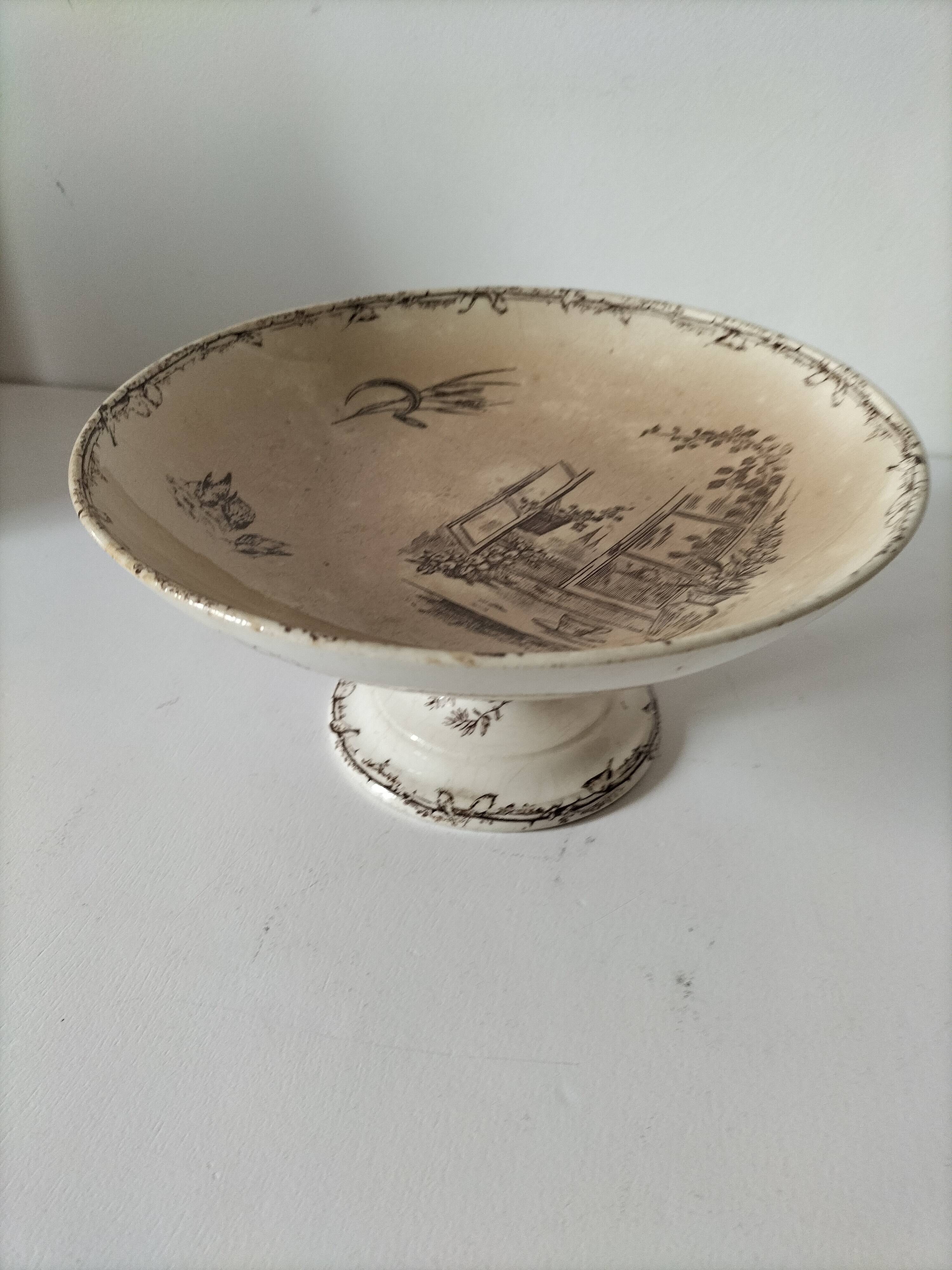 Plate on pedestal HB & Cie