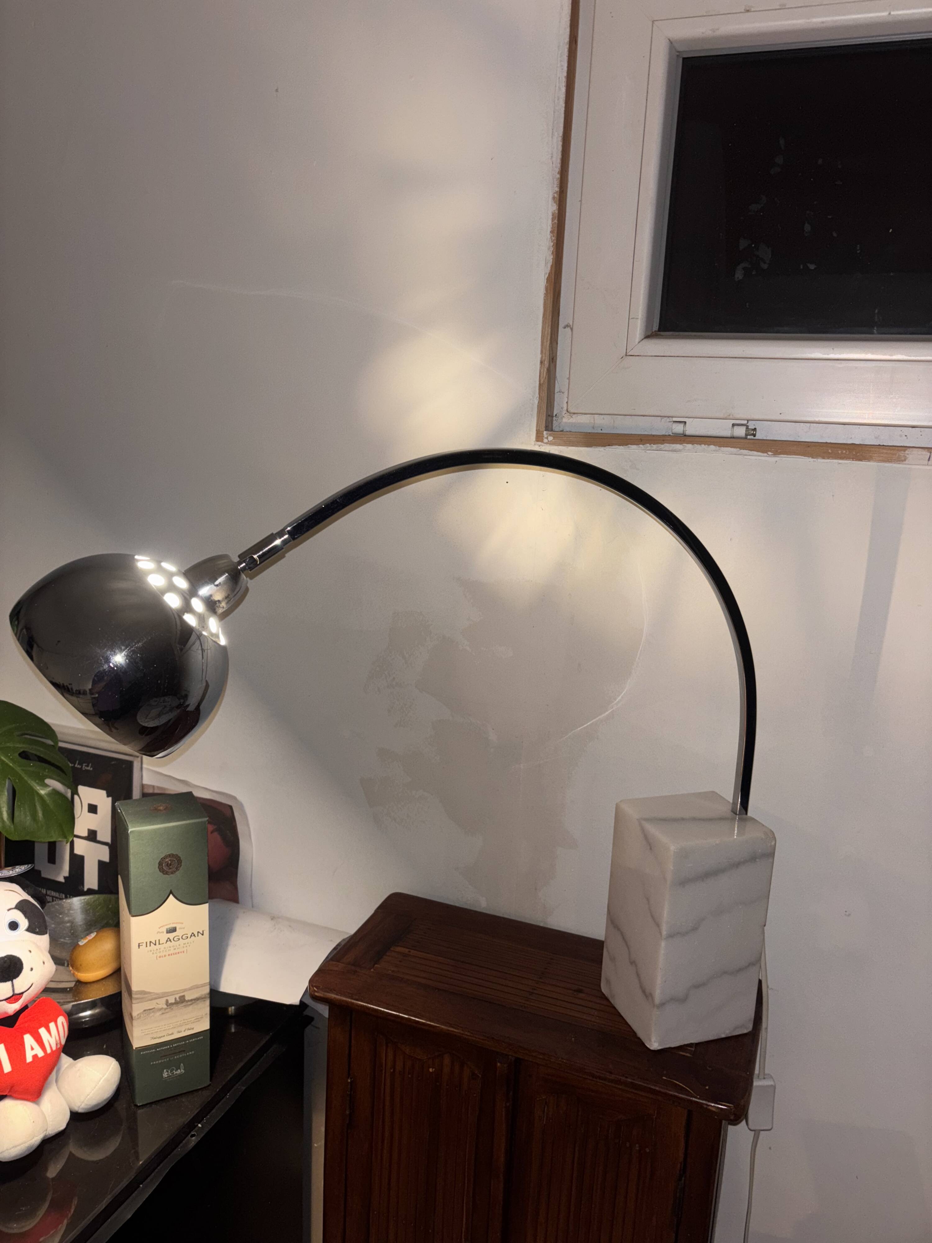 Lampe de table Baby Flos Arco par Achille et Pier Giacomo Castiglioni