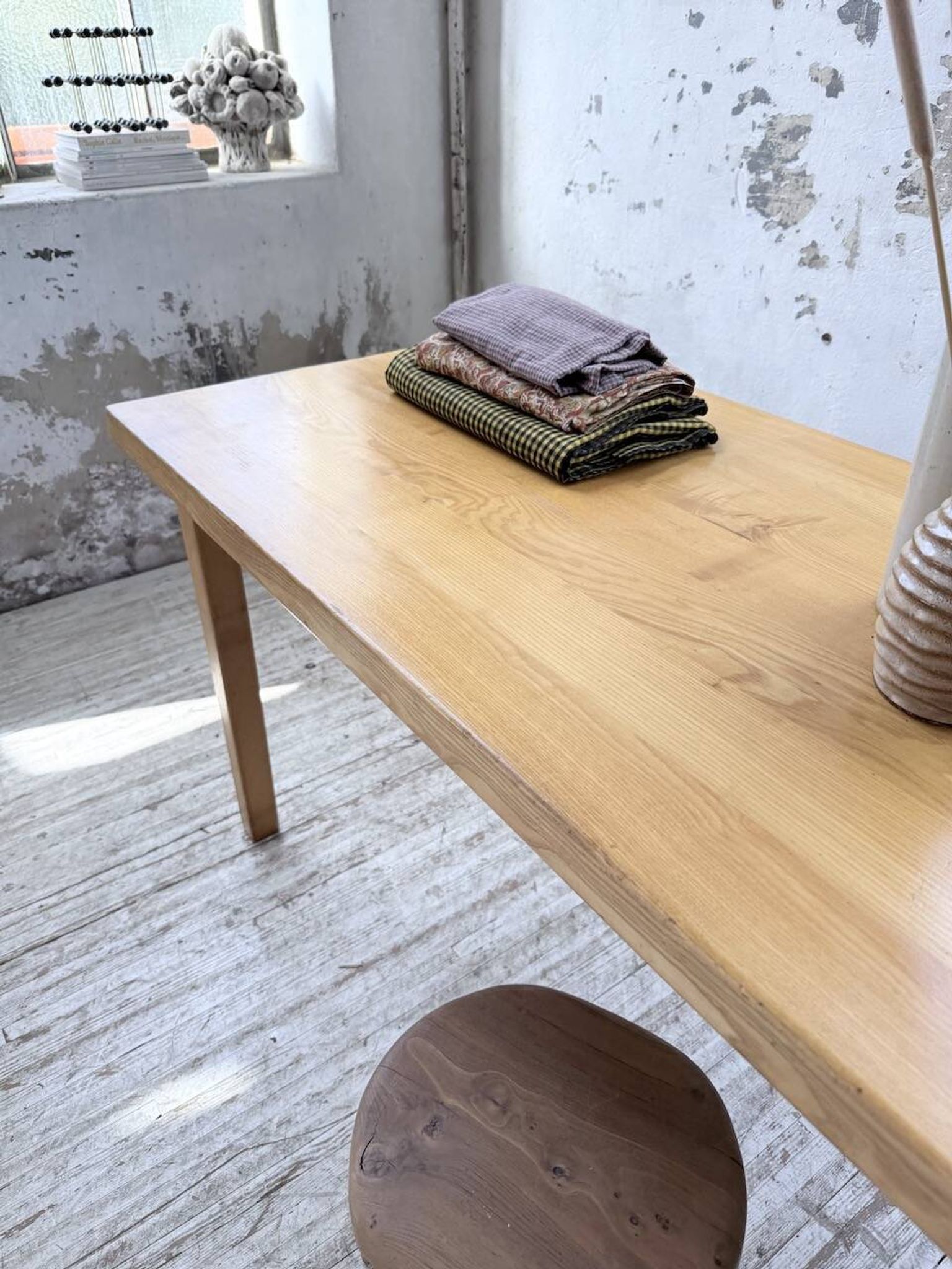 Solid elm farmhouse table 150cm