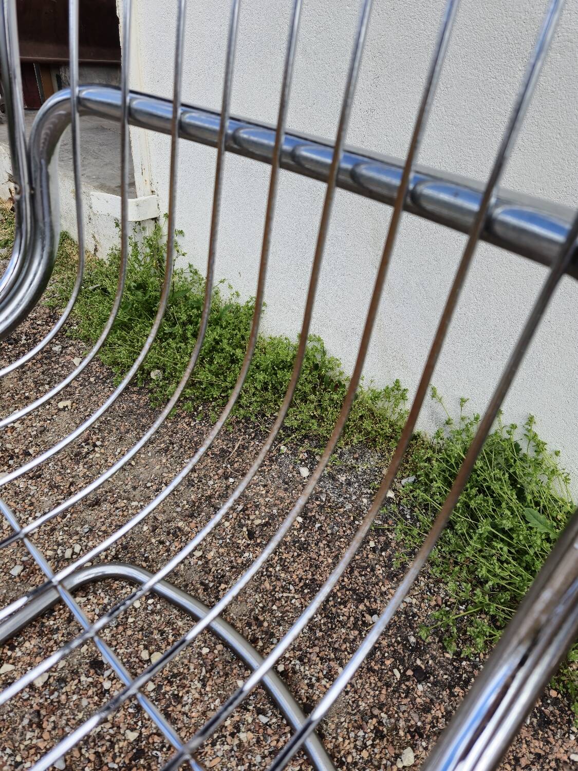 Set of 6 chrome metal design chairs from the 1970s.