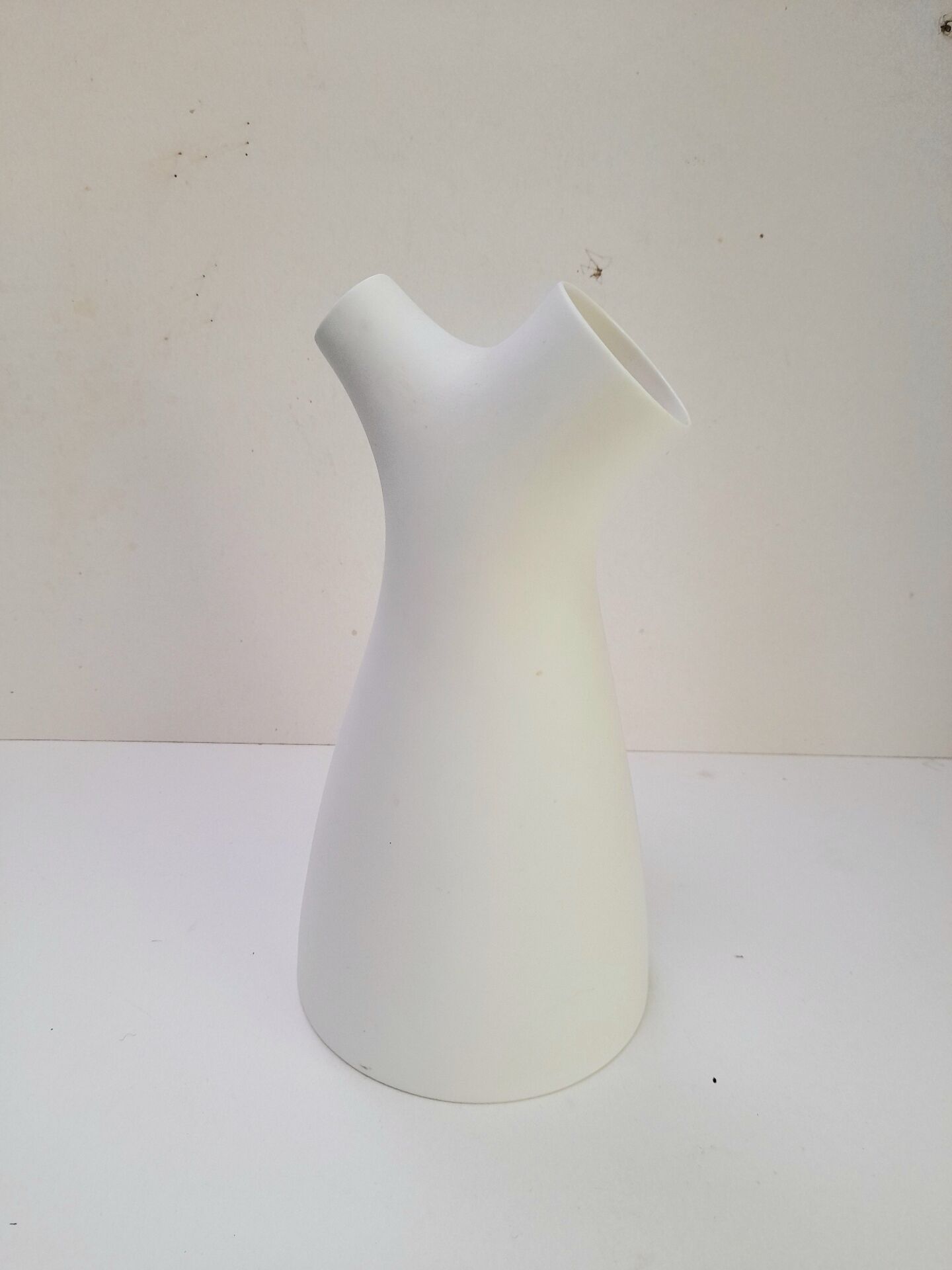 Very beautiful Flow carafe or vase by Muuto.