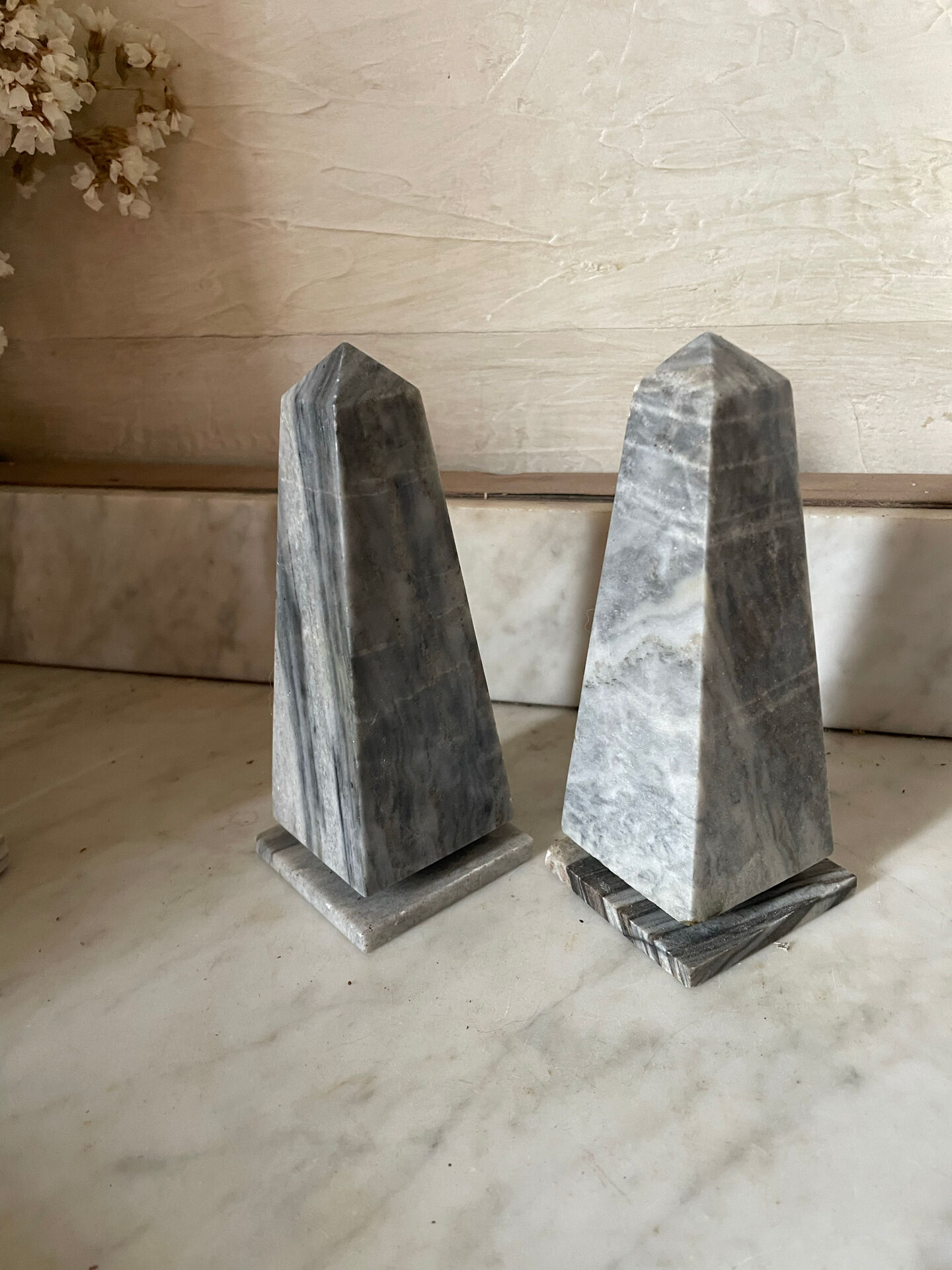 pair of obelisk bookends in marble Art Deco style