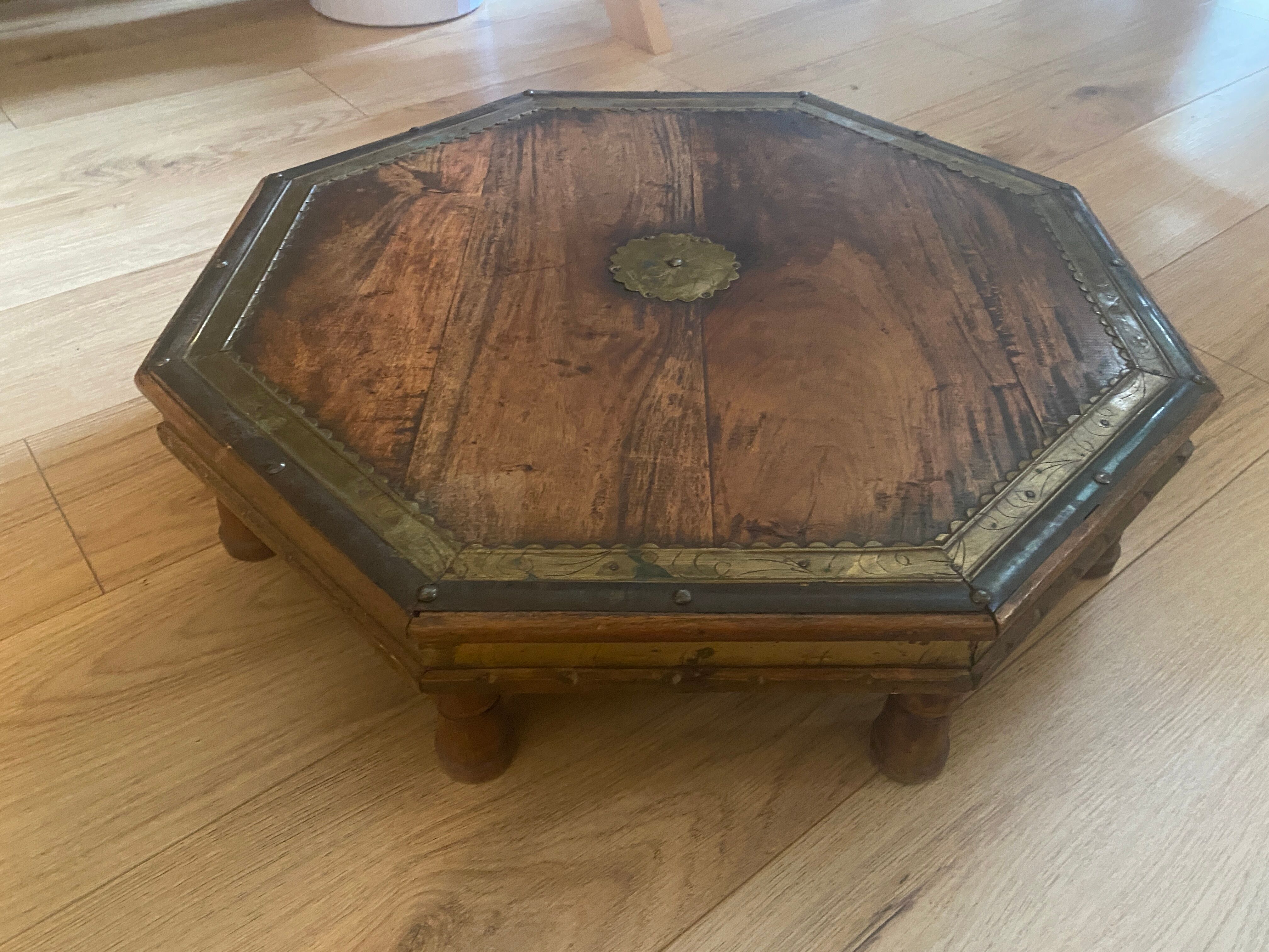 Traditional moroccan coffee table