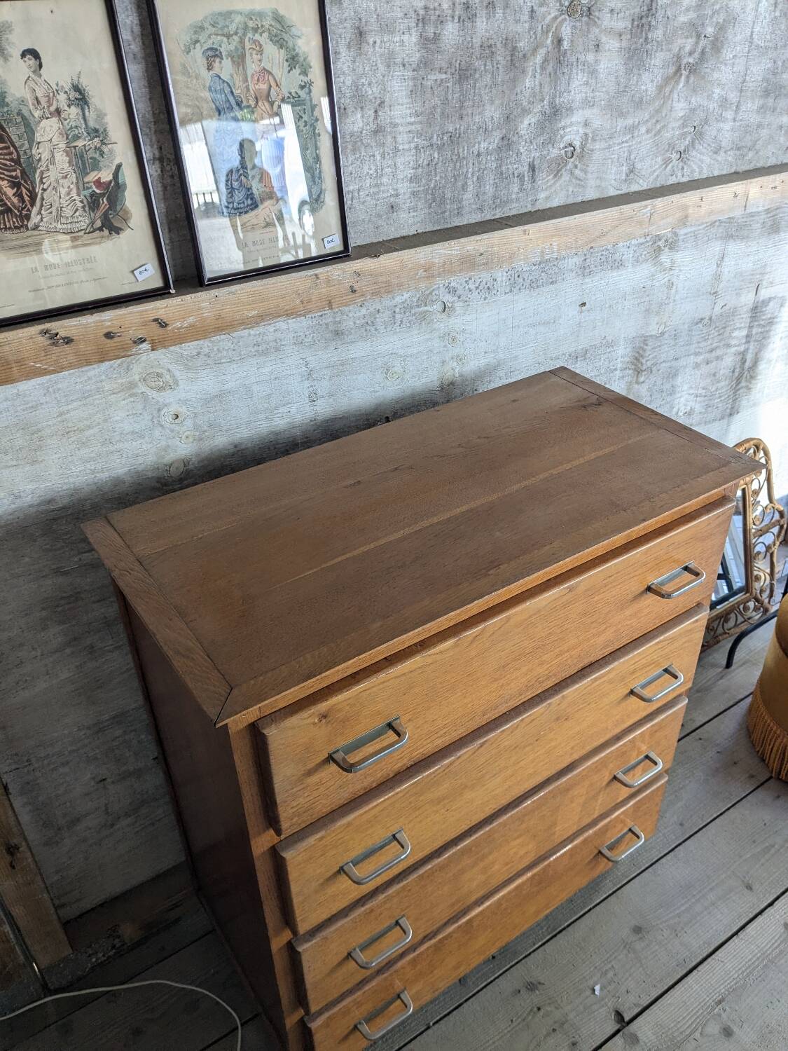Vintage chest of drawers