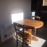 round fir table