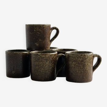 6 tasses à café en grès pyrite vernissé.