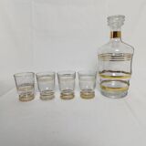 Liqueur carafe and its 4 small glasses