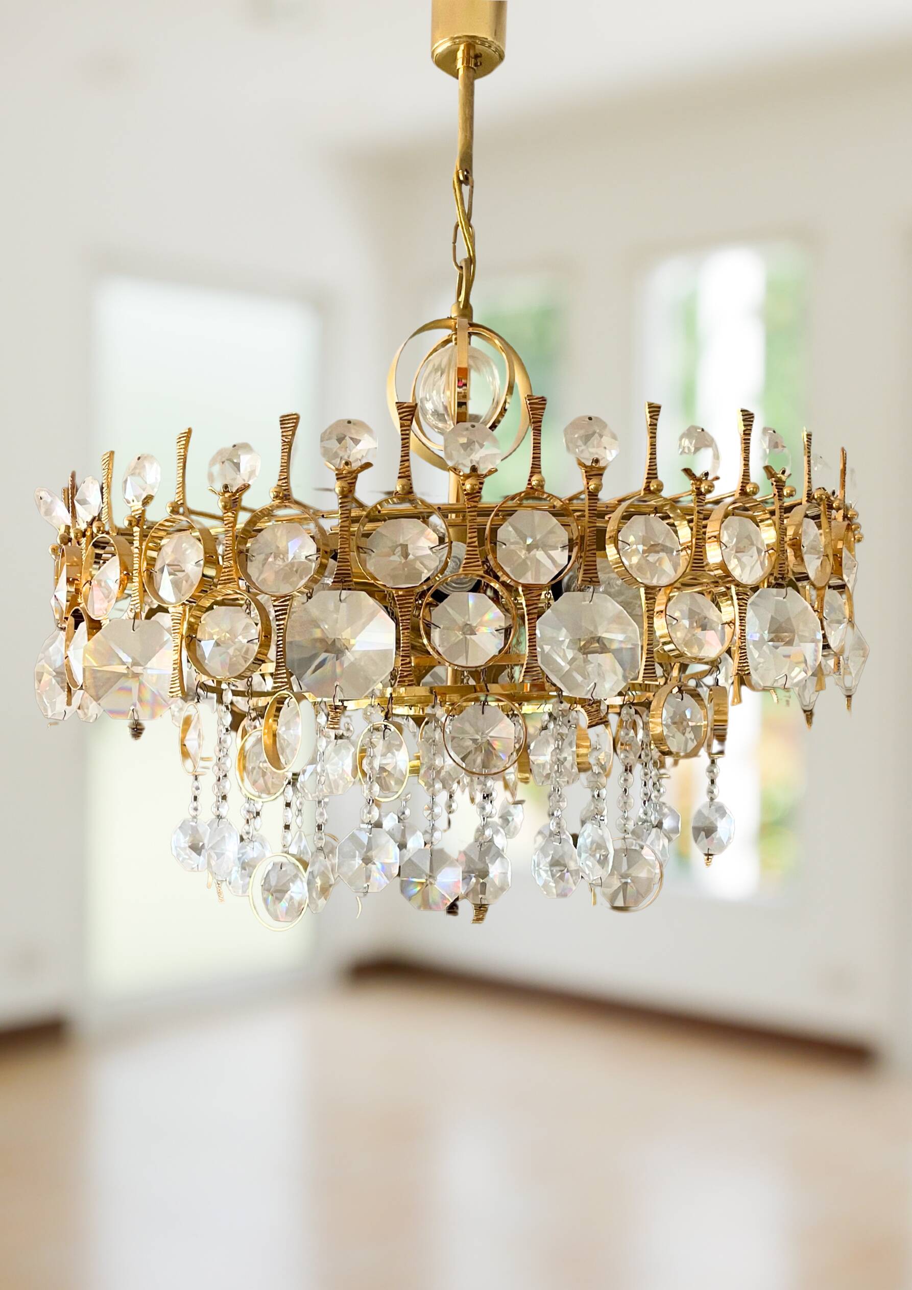 Large chandelier in gilded brass and crystal glass, attributed to Palwa, Germany