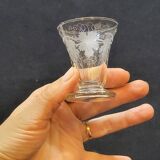 4 Old Small Liqueur Glasses in Engraved Vine Leaf and Grape Glass