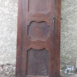 Porte ancienne en noyer