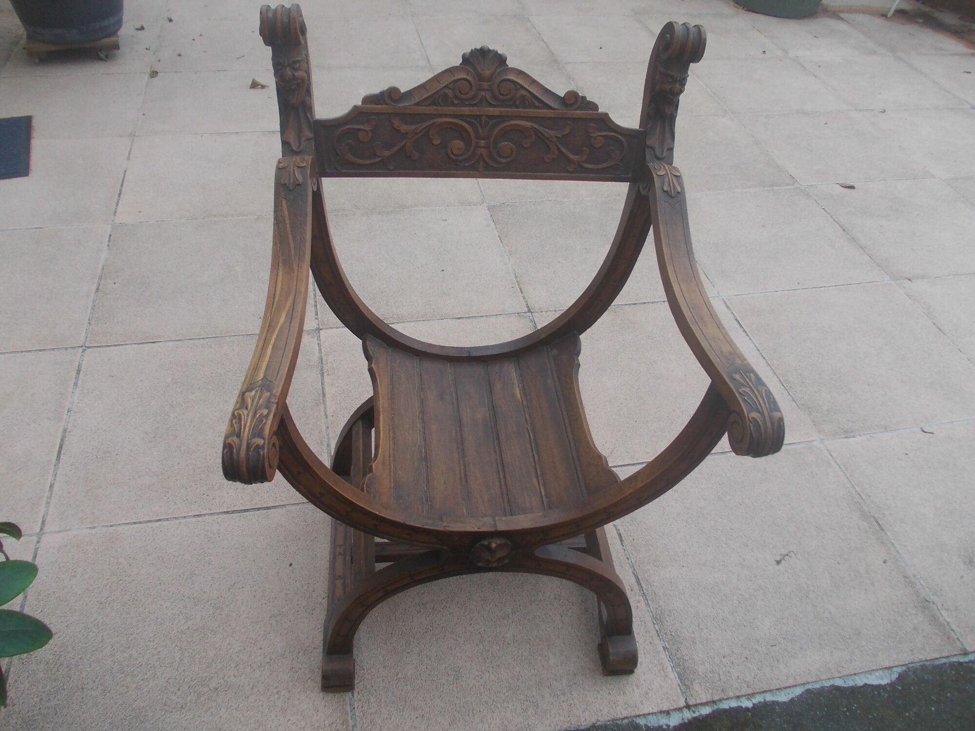 Dagobert curl chair neo renaissance late 19th century
