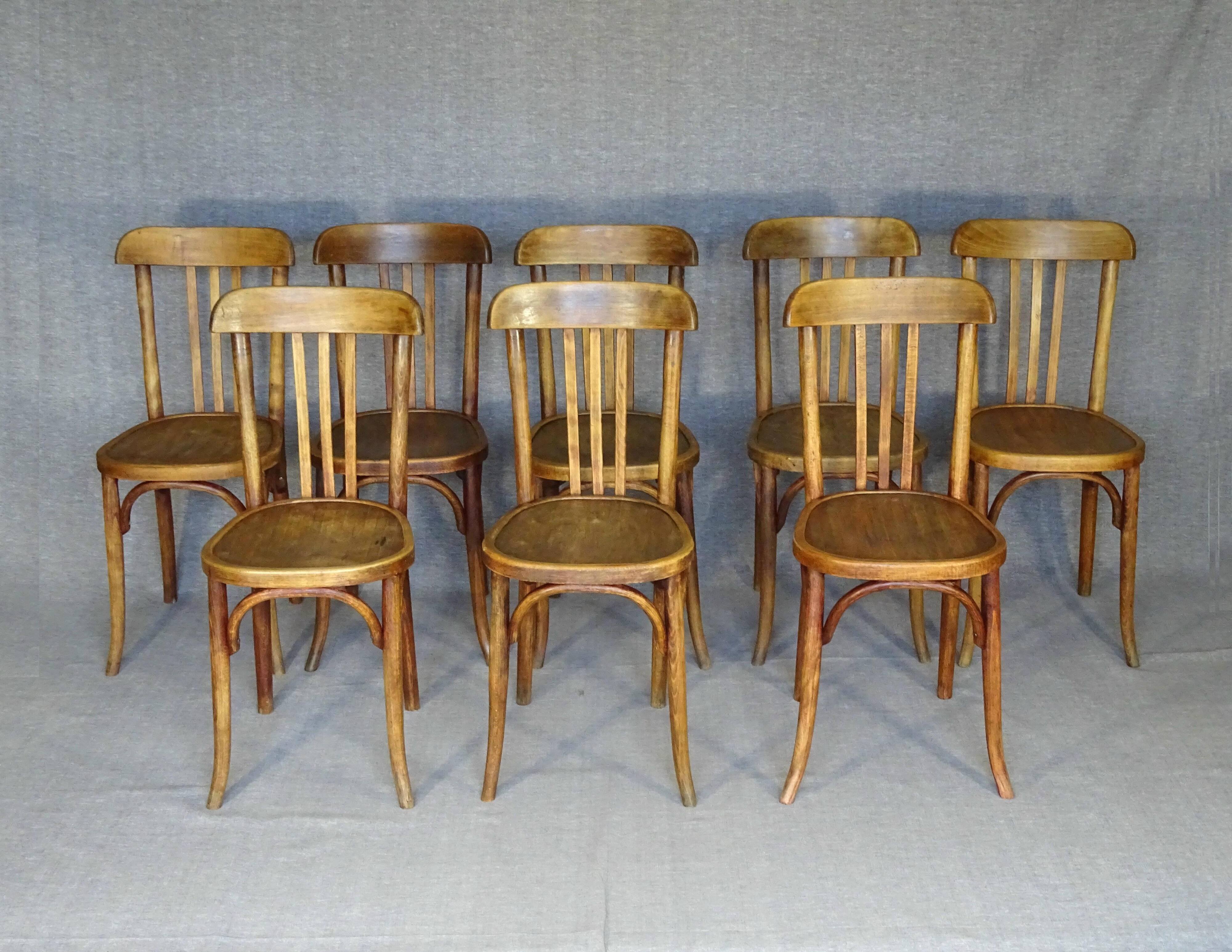 Set of 8 Fischel bentwood Bistrot chairs circa 1930