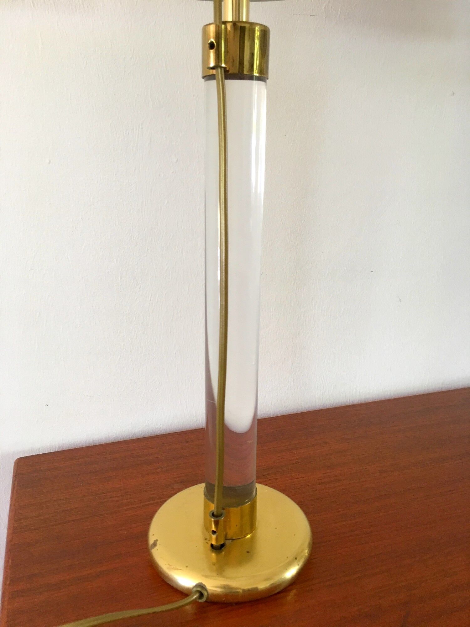 2 70s vintage Plexiglas lamps