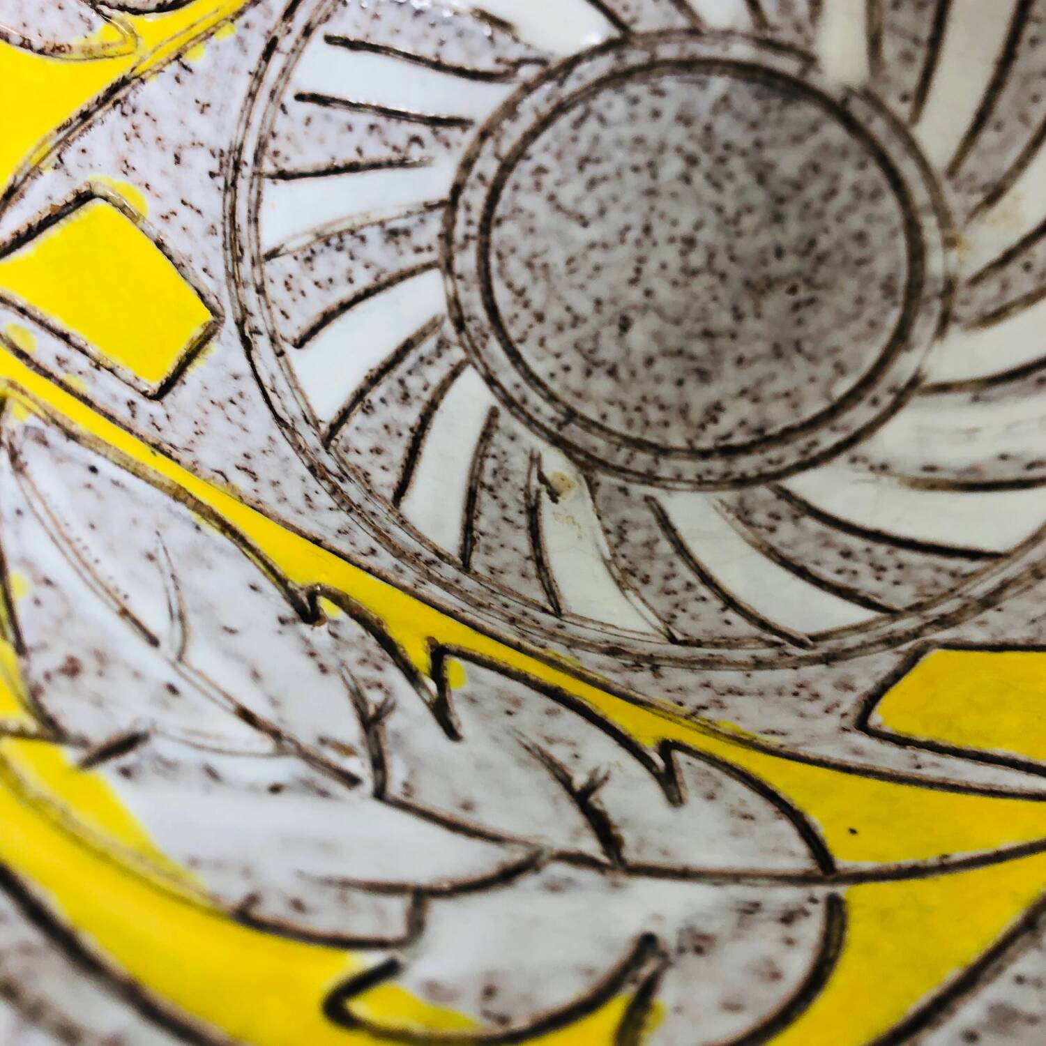 Trapezoidal vase by Fratelli Fanciullaci with plant decoration