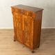 Vertiko classique des années 1880 avec placage en bois de noyer.