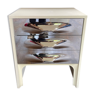 Raymond Loewy's extra bedside