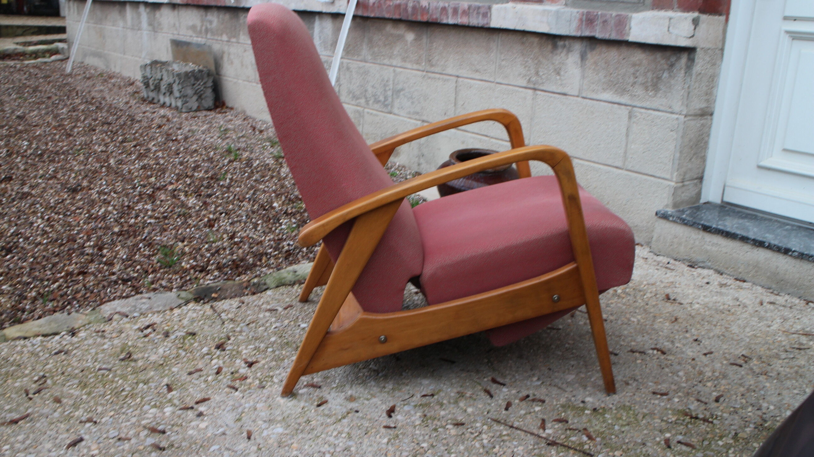 Scandinavian style relax armchair