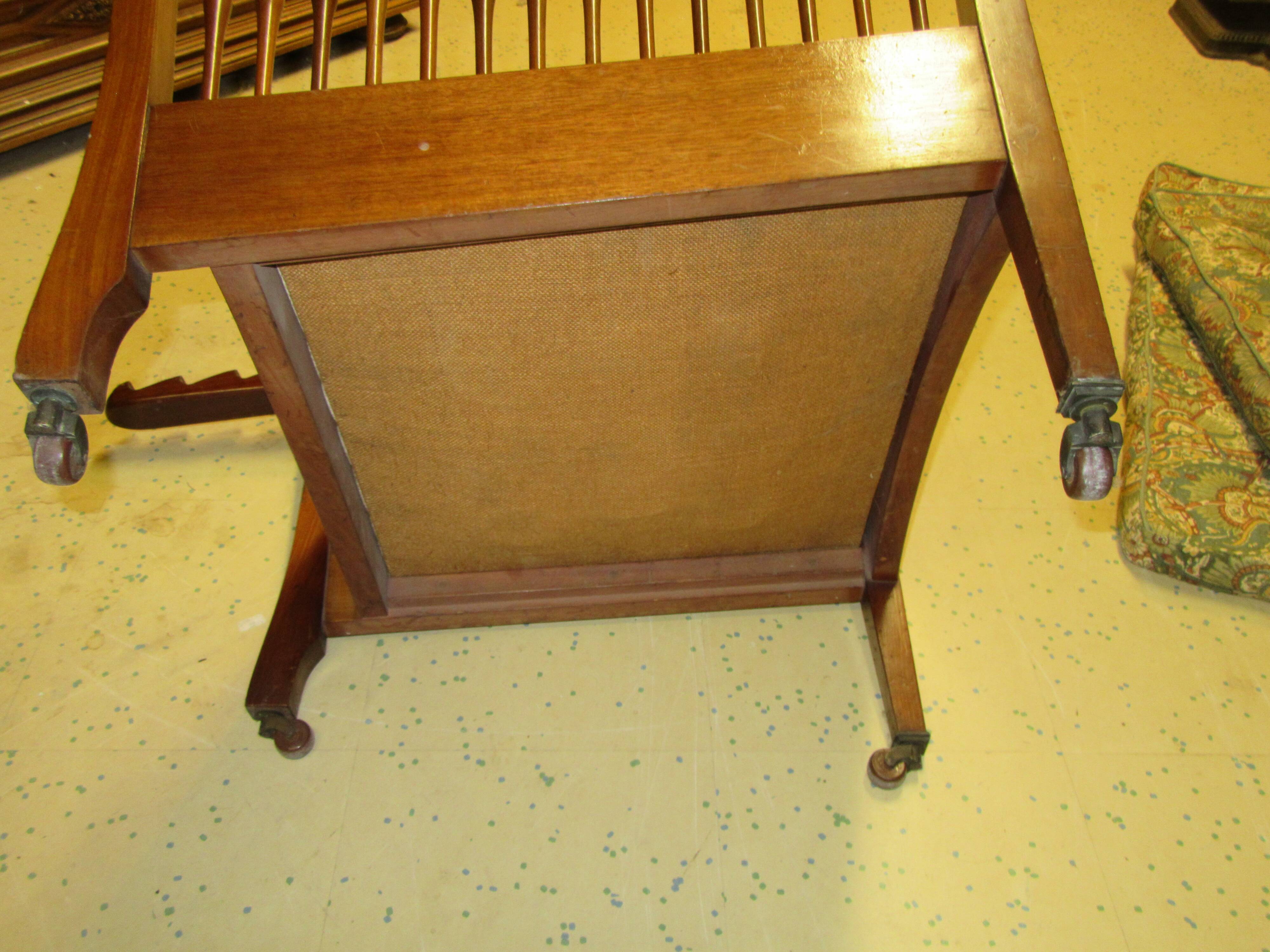 Fauteuil à mécanisme en acajou dit fauteuil morris