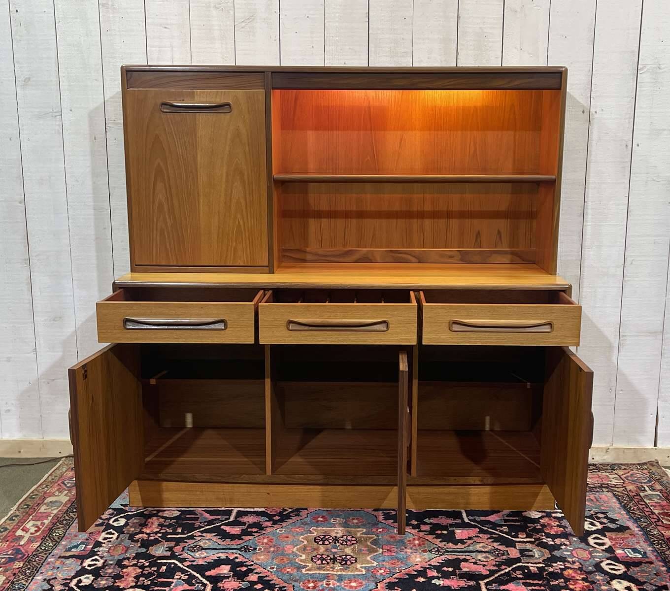 Enfilade bar GPLAN in teak from the 1970s.