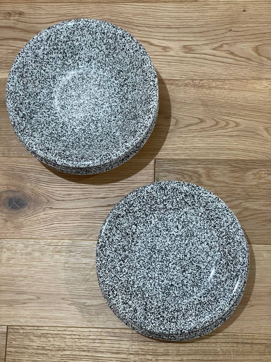 Flat and deep plates