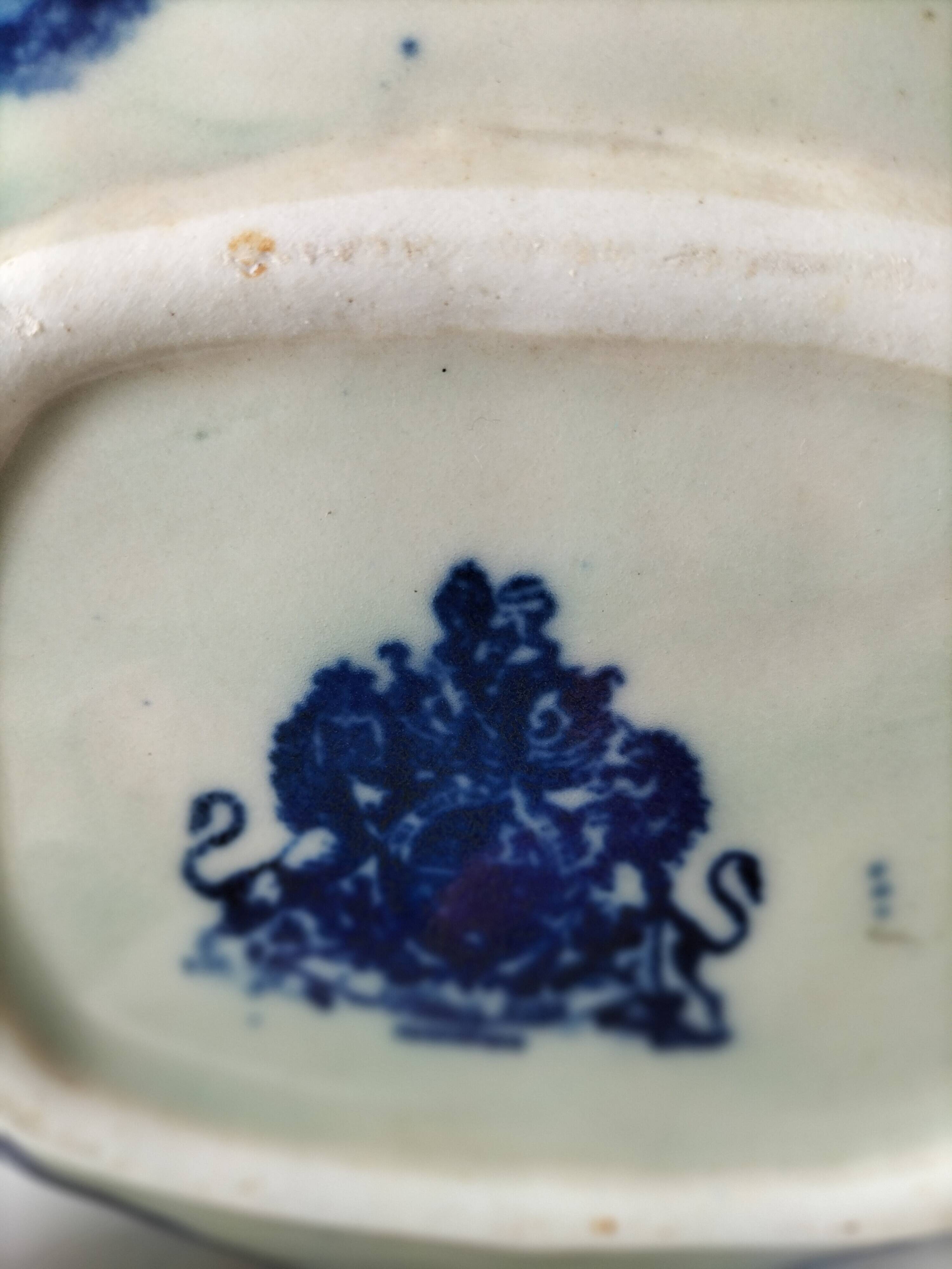 English ironstone teapot – Victoria Ware Ironstone