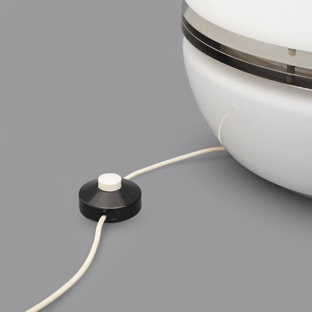 White glass table lamp by Enrico Tronconi for Tronconi, 1970s.