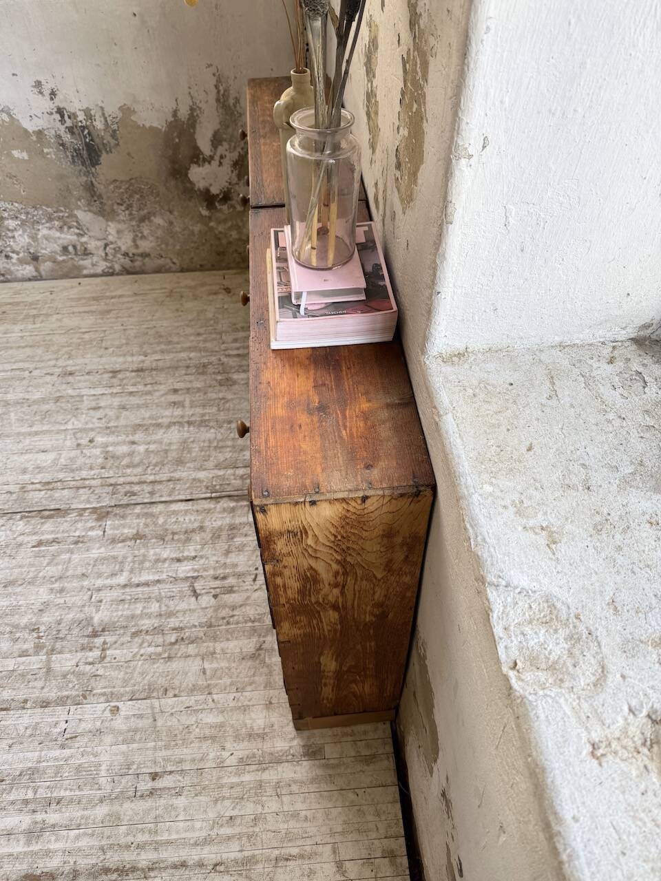 Trade furniture
