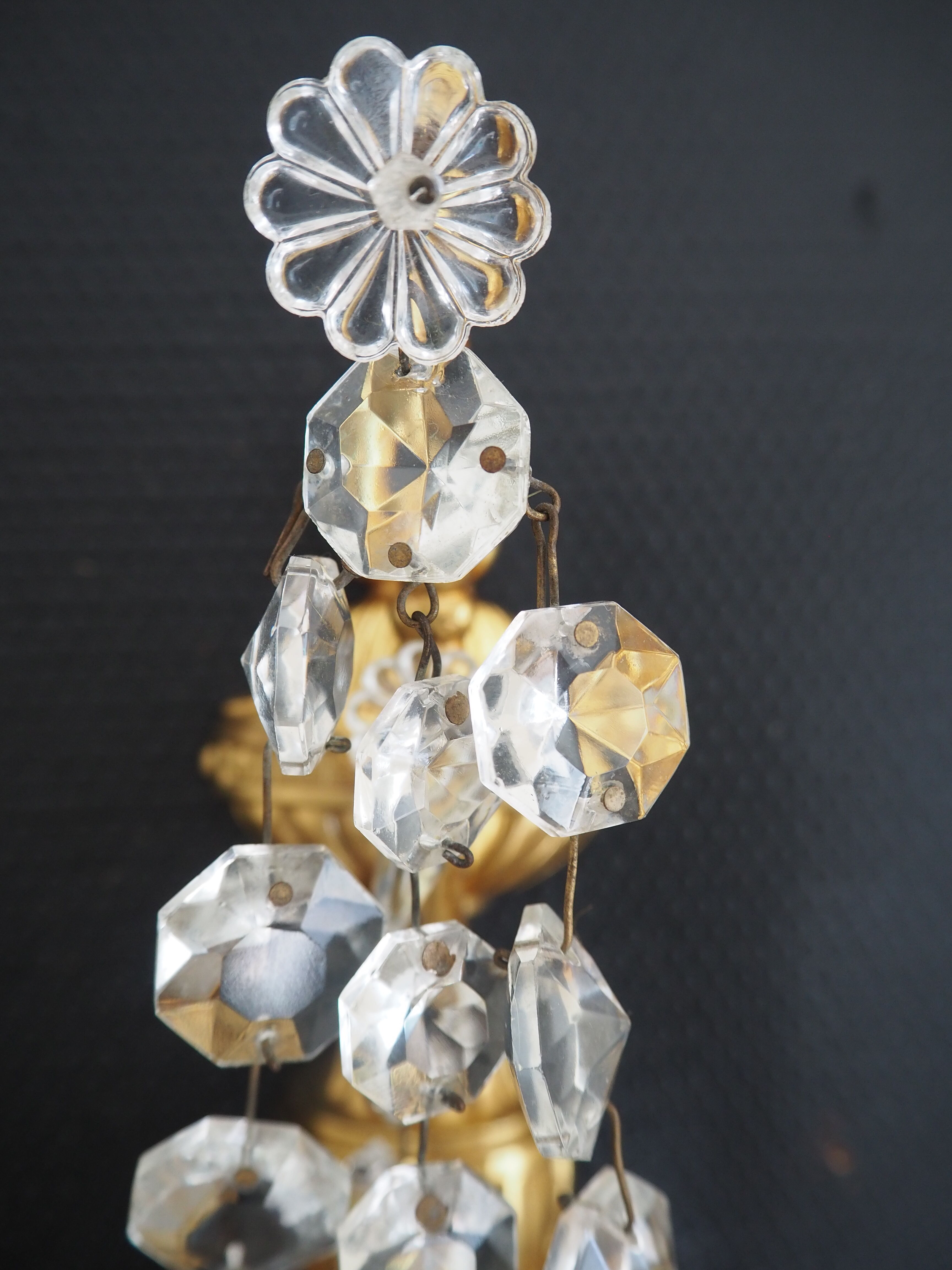 Pair of wall lamps two bronze lights with grapevines and crystal garlands – Louis XV style