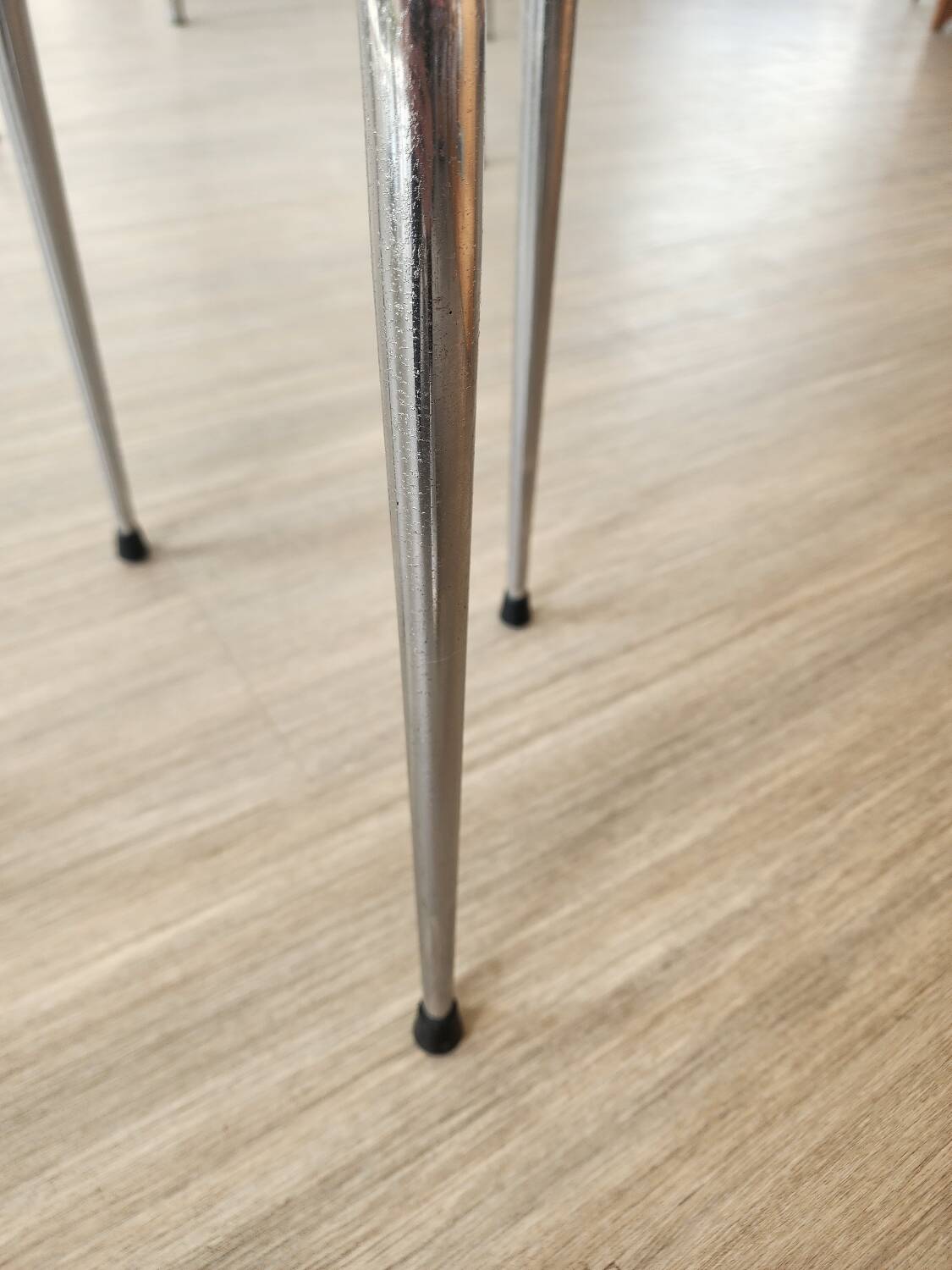 Vintage Lafague red formica set, 1 table, 6 chairs and 1 stool