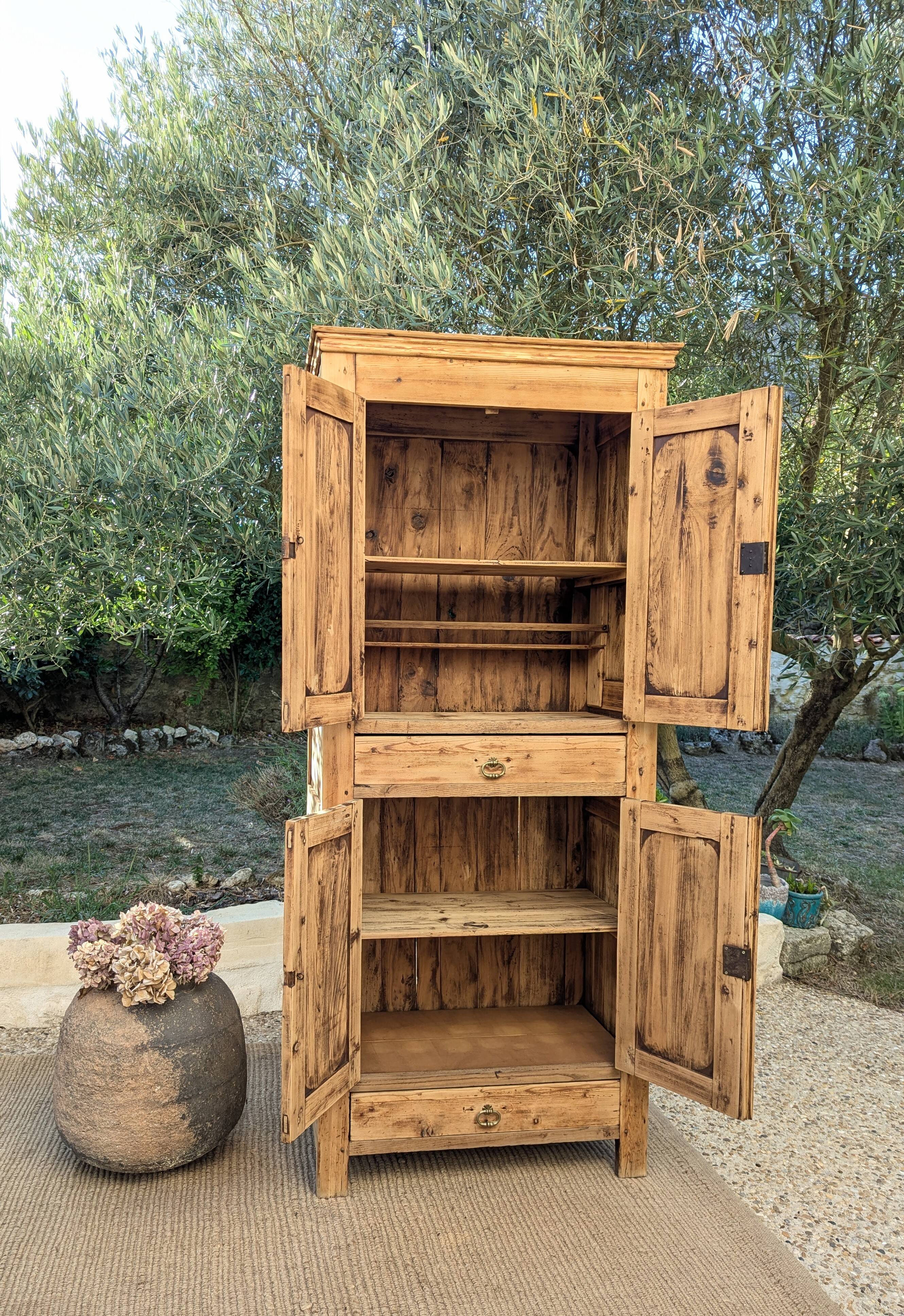 Standing man's wardrobe