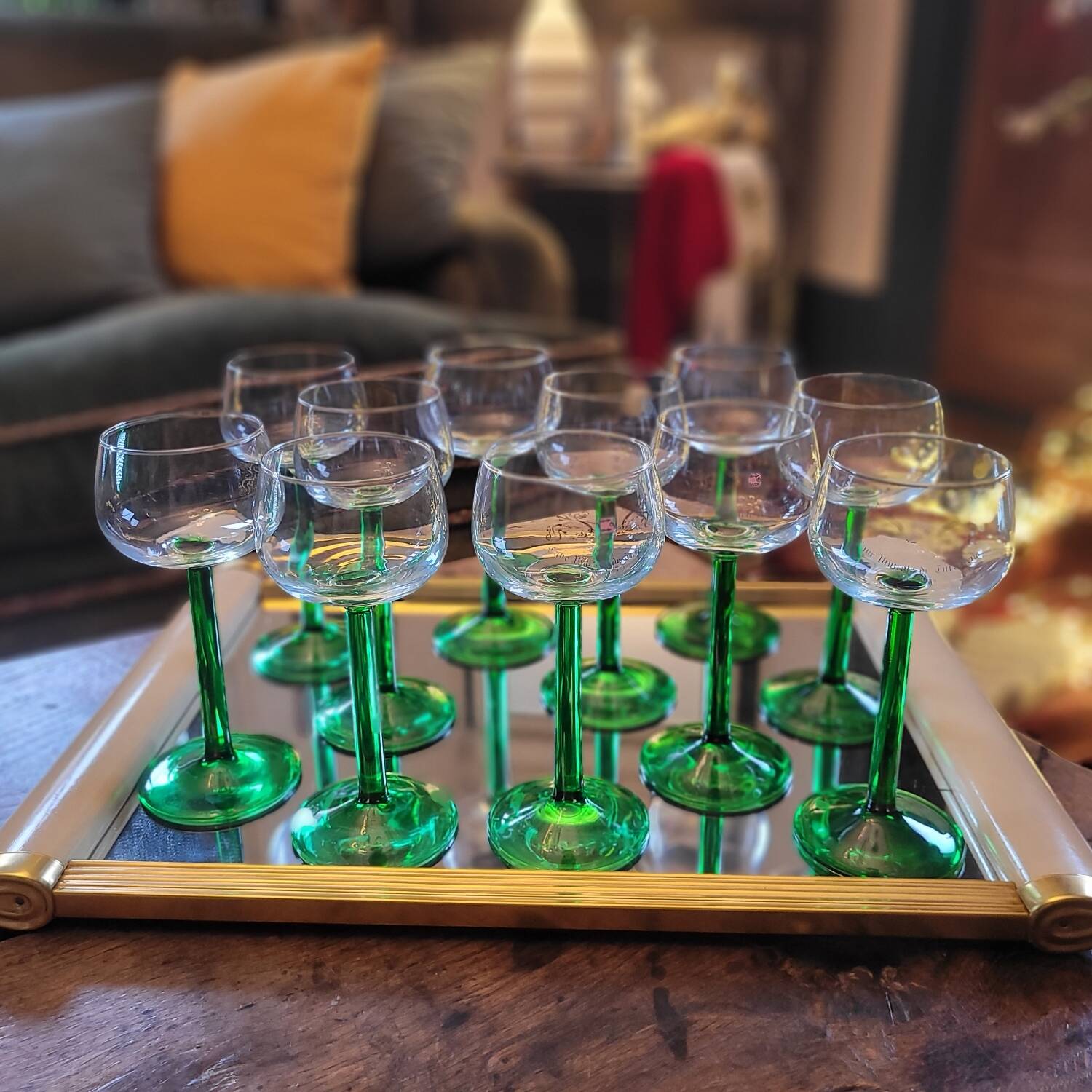 Verres d’Alsace à pied vert. Années 70