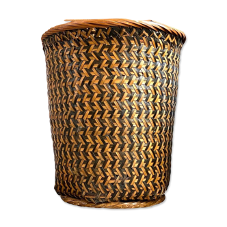 Braided rattan basket