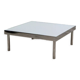 Table basse carrée en verre avec piètement chromé