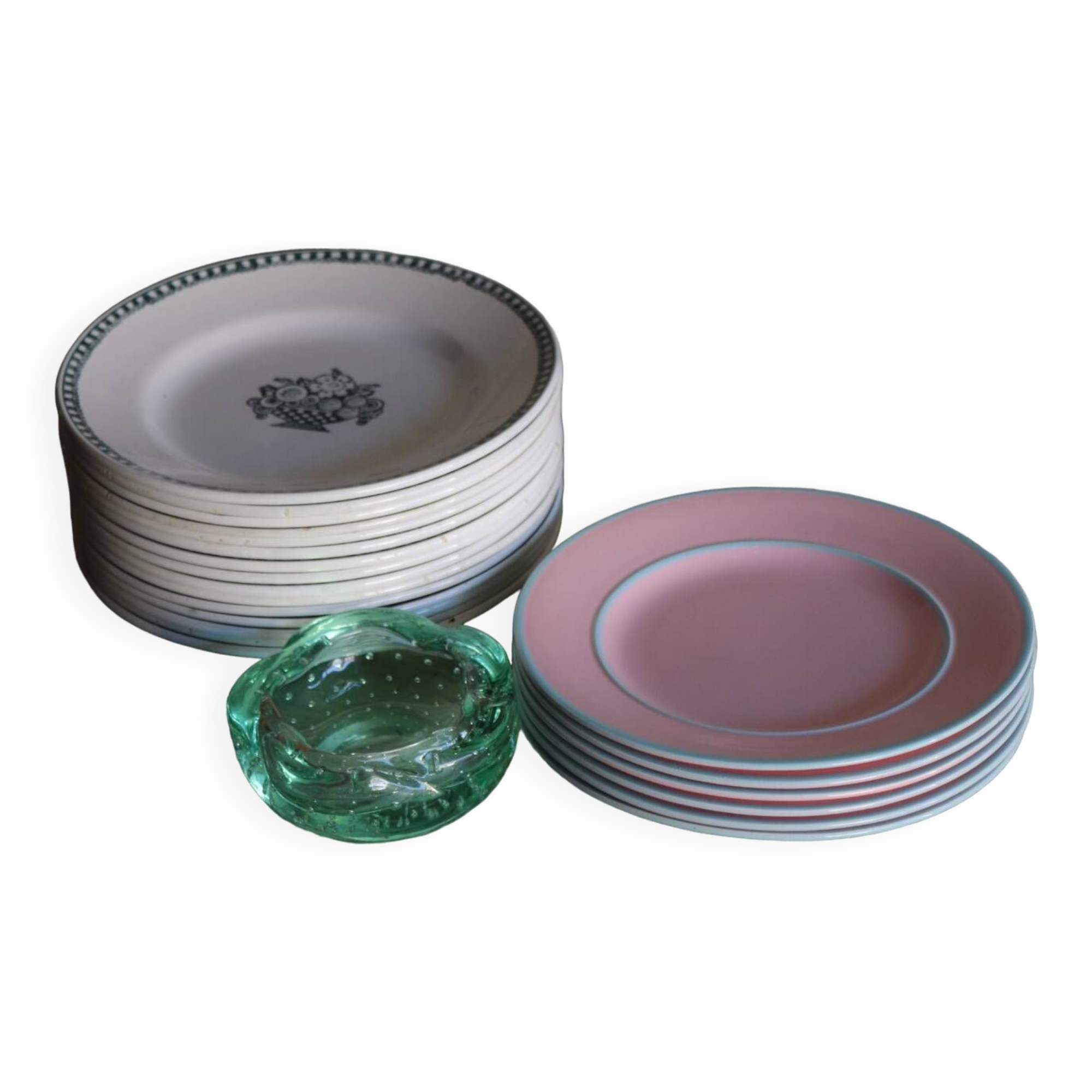 Daum green ashtray or empty pocket in bubbled glass