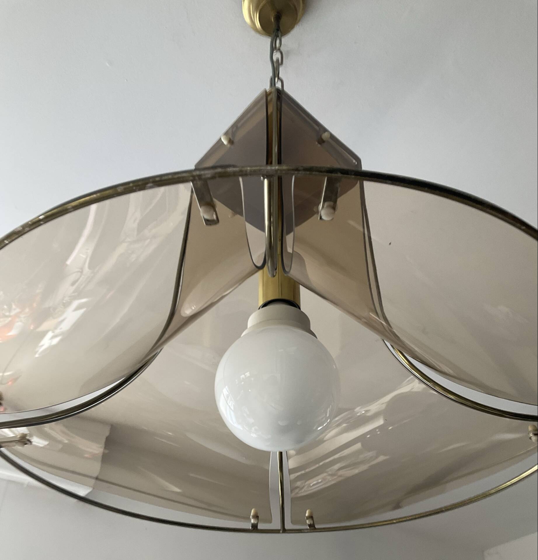 Italian suspension lamp in smoked glass and brass from the 1970s.