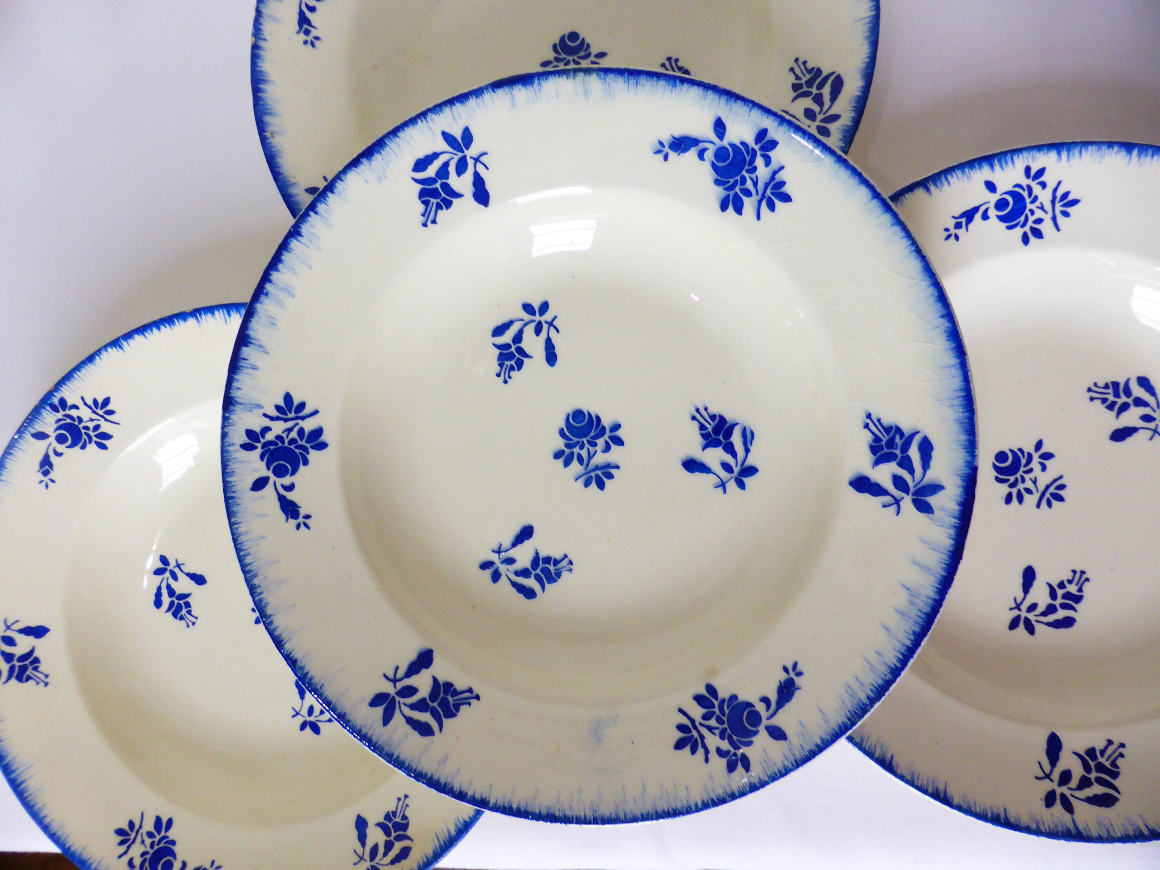 4 K&G Luneville Loire model 220507 soup plates