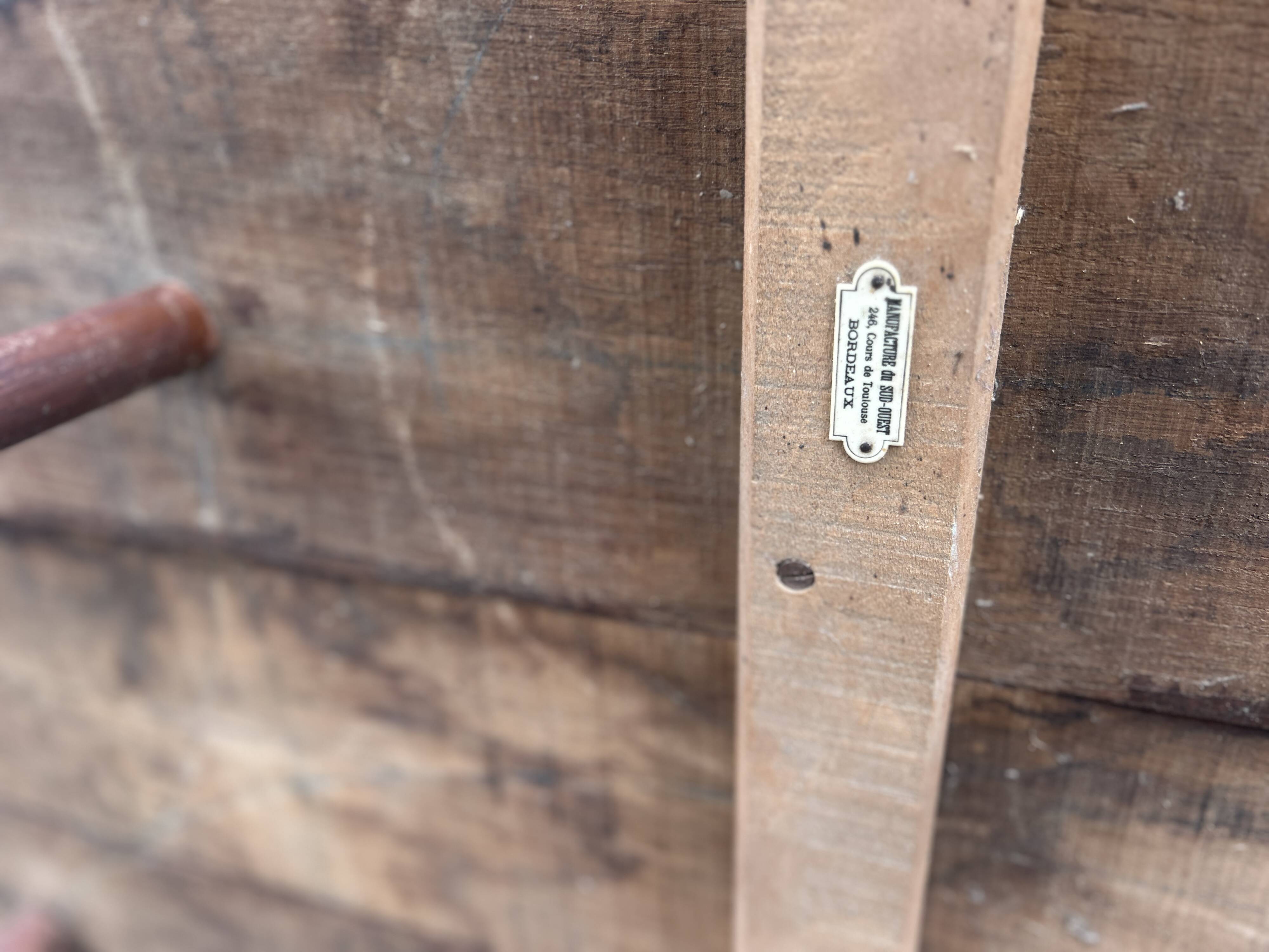 Table ovale en bois et rotin , début XX Siècle
