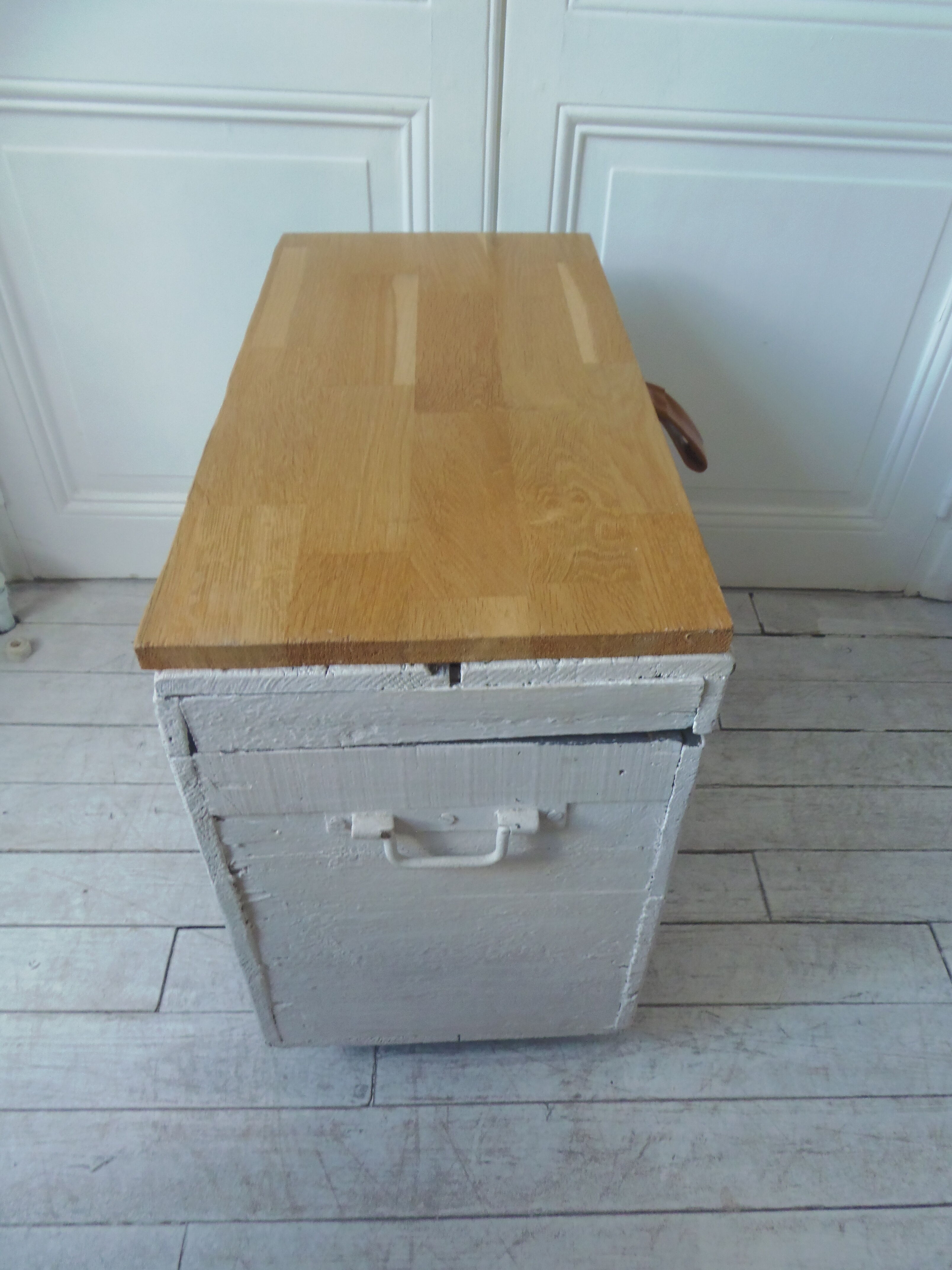 Vintage chest on casters pearl gray interior slate gray, oak top.