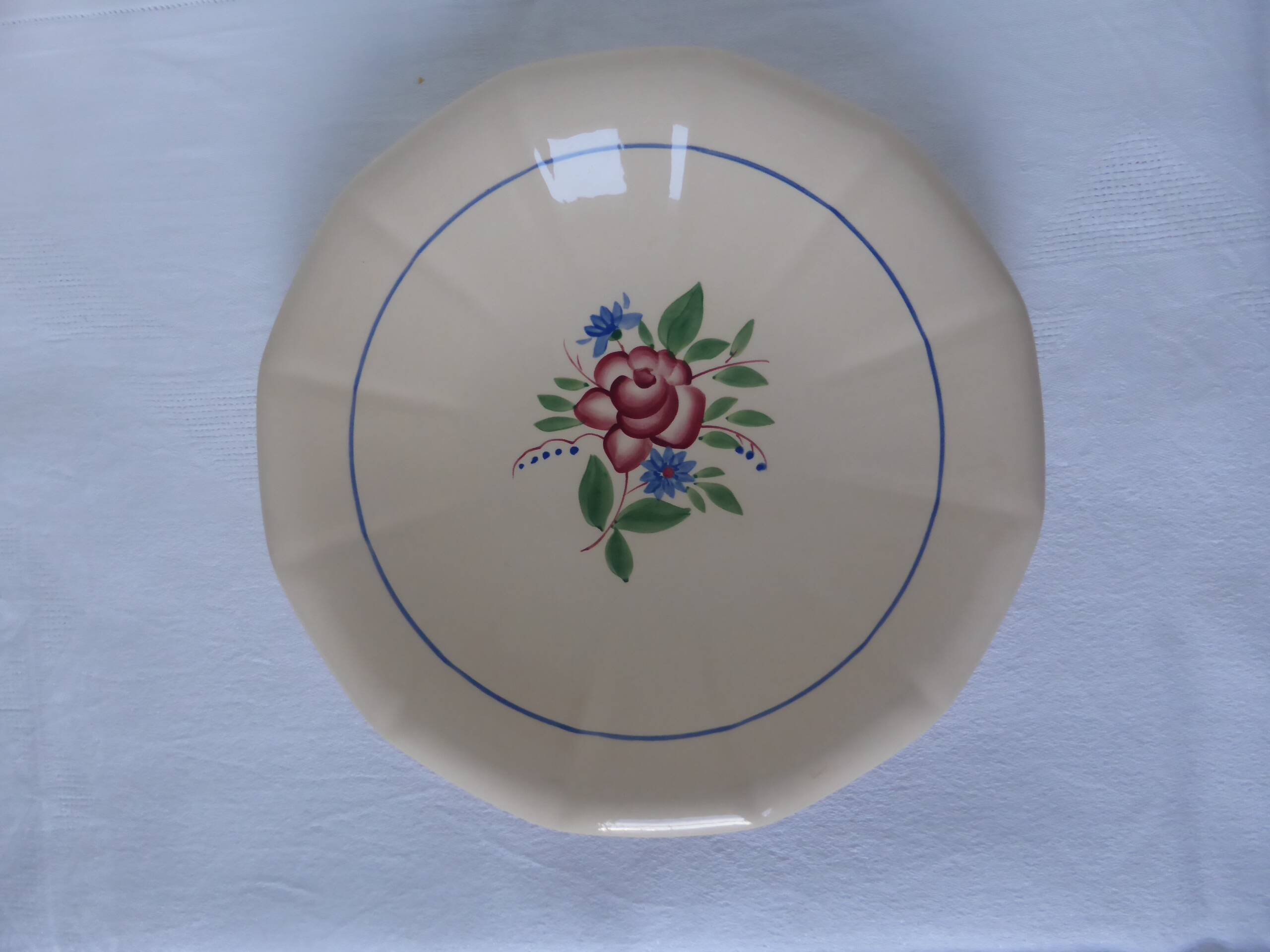 Vintage Digoin Sarreguemines plate with a round rim 200236